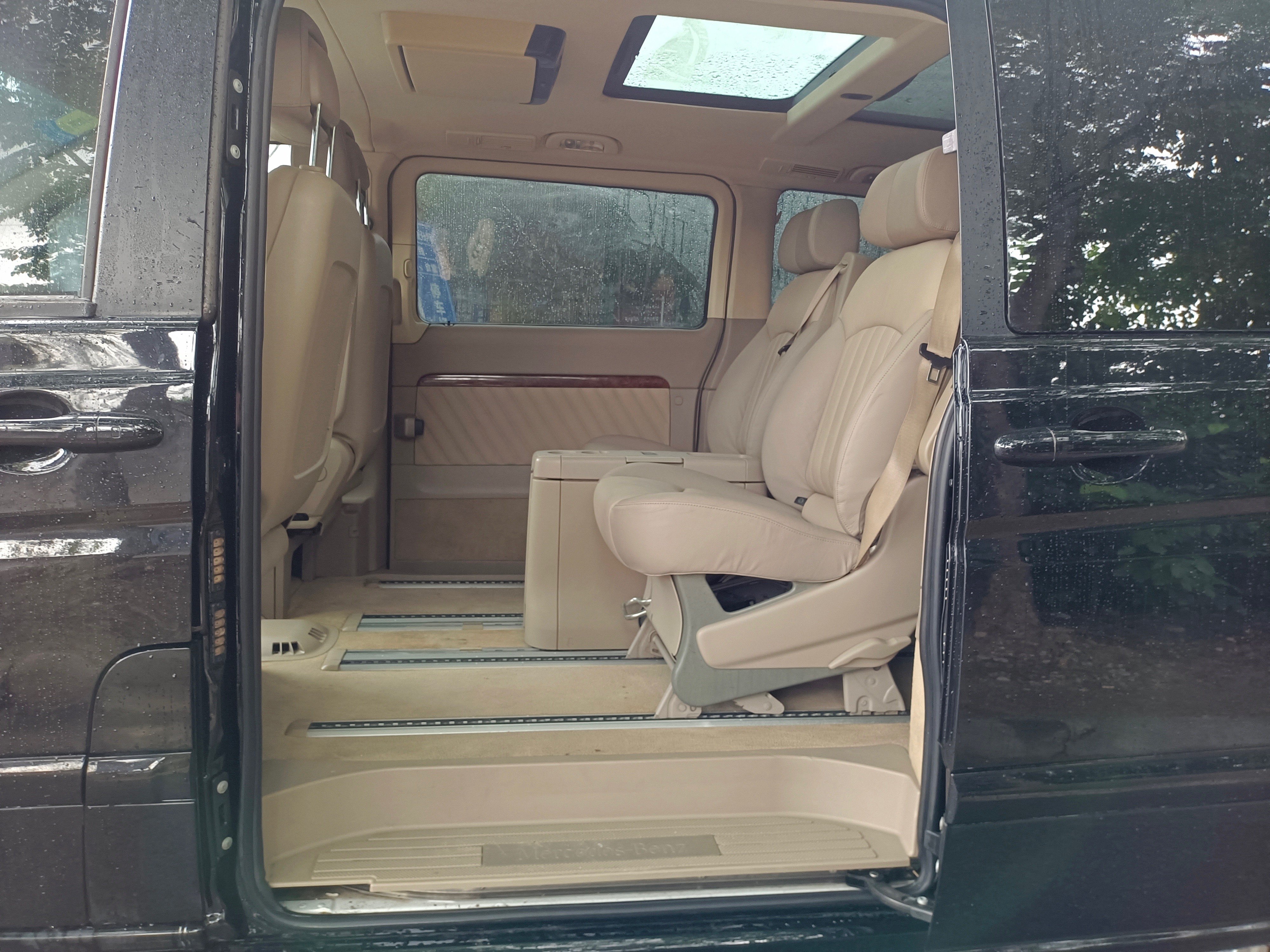 奔驰 唯雅诺 2016 汽车图片 #25