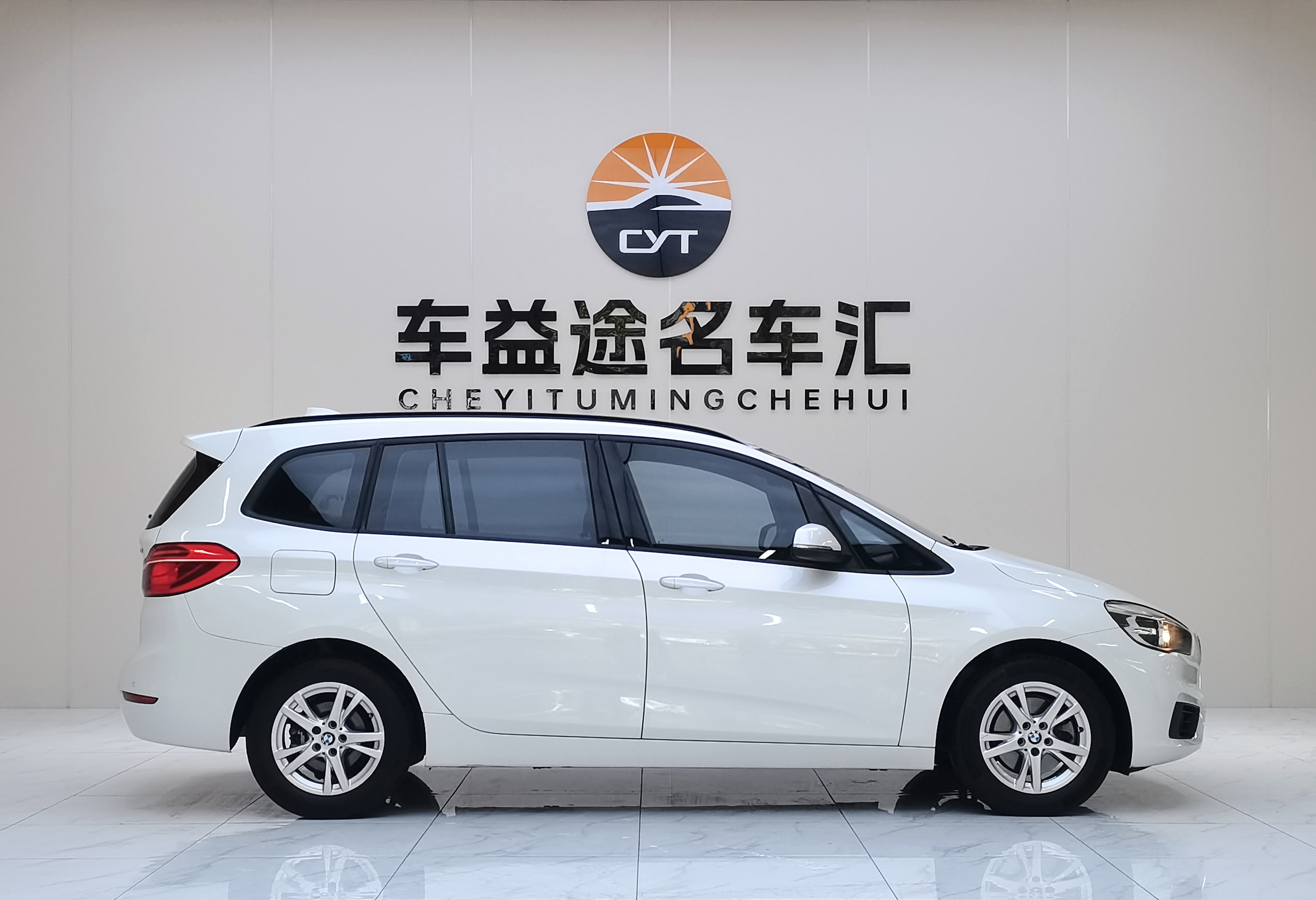 BMW 2 Series Gran Tourer 2018 صورة سيارة #25