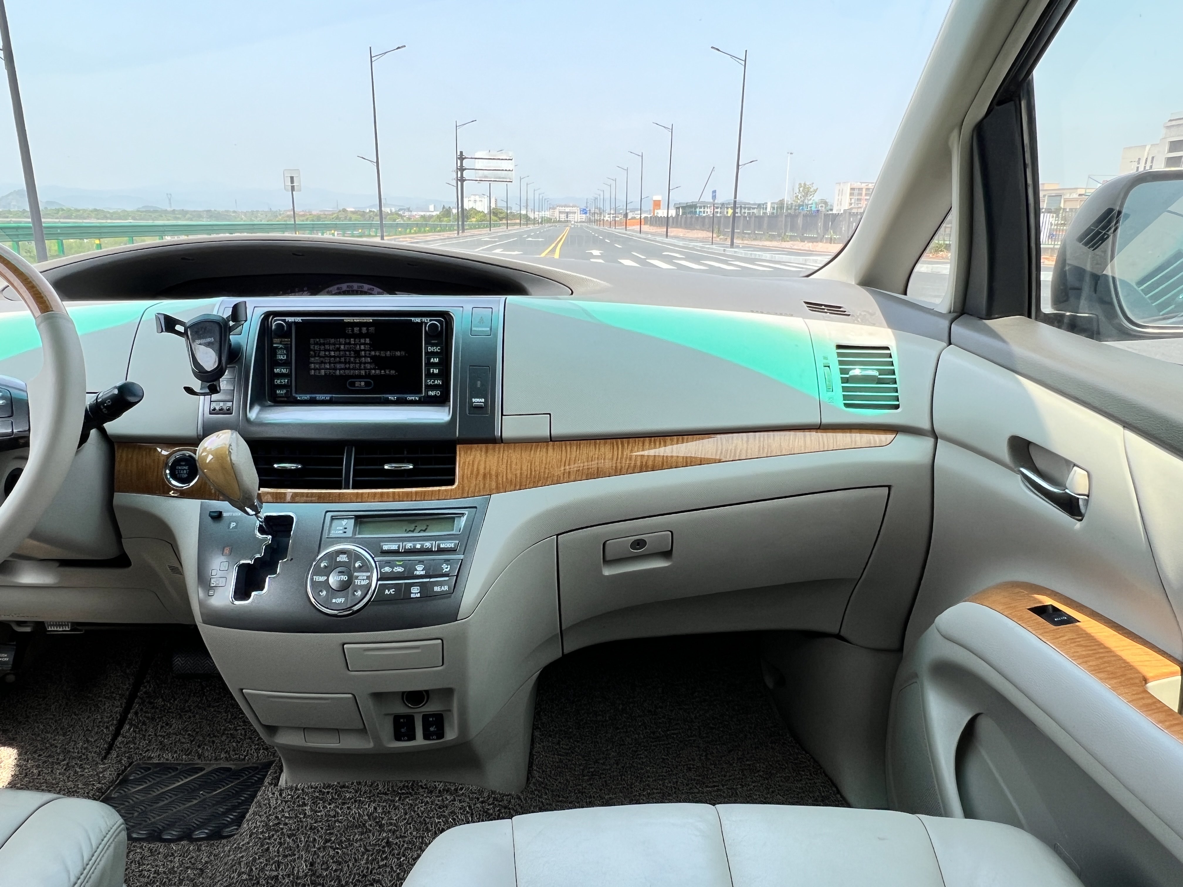 Toyota Previa 2010 car image #25