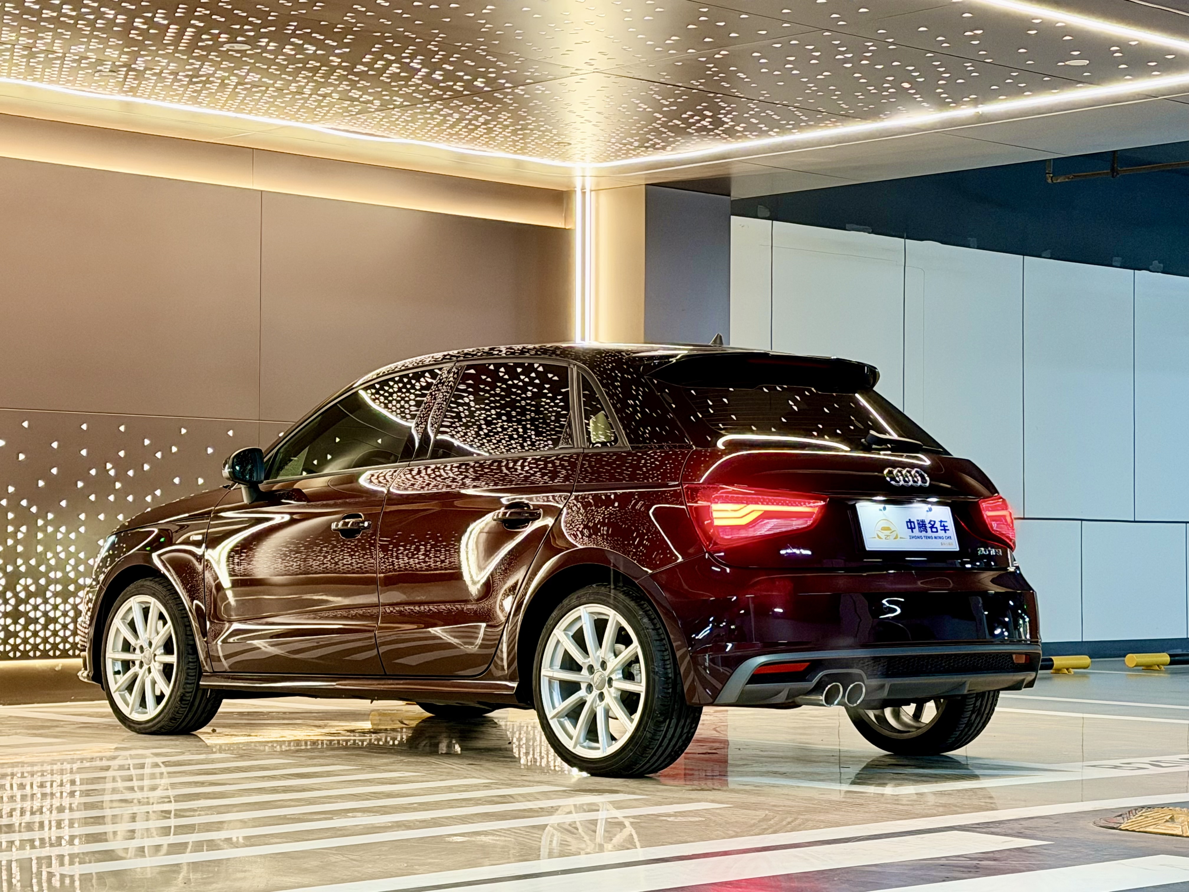 Audi A1 2016 car image #25