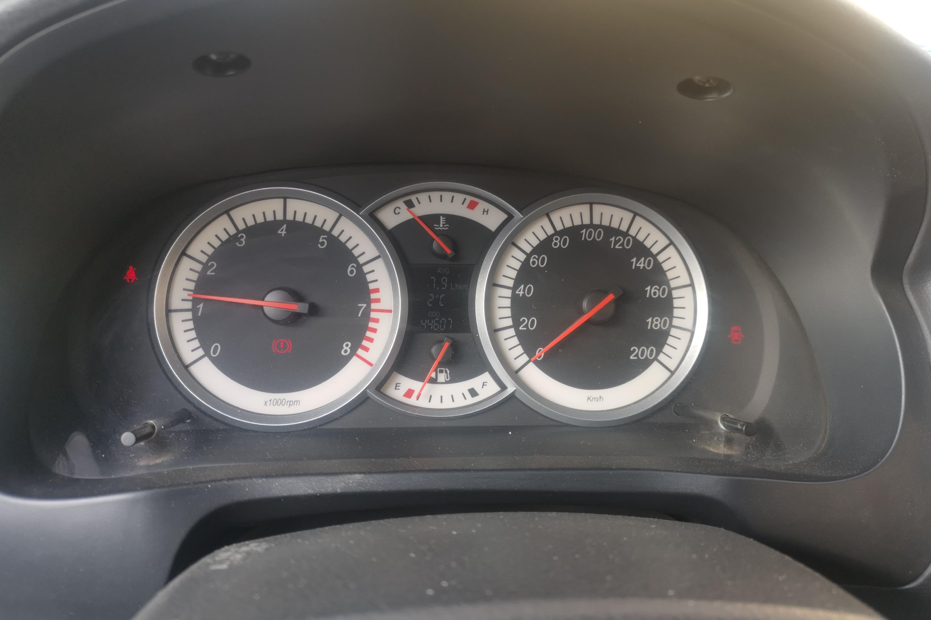 Suzuki Liana A6 2015 immagine di auto #25