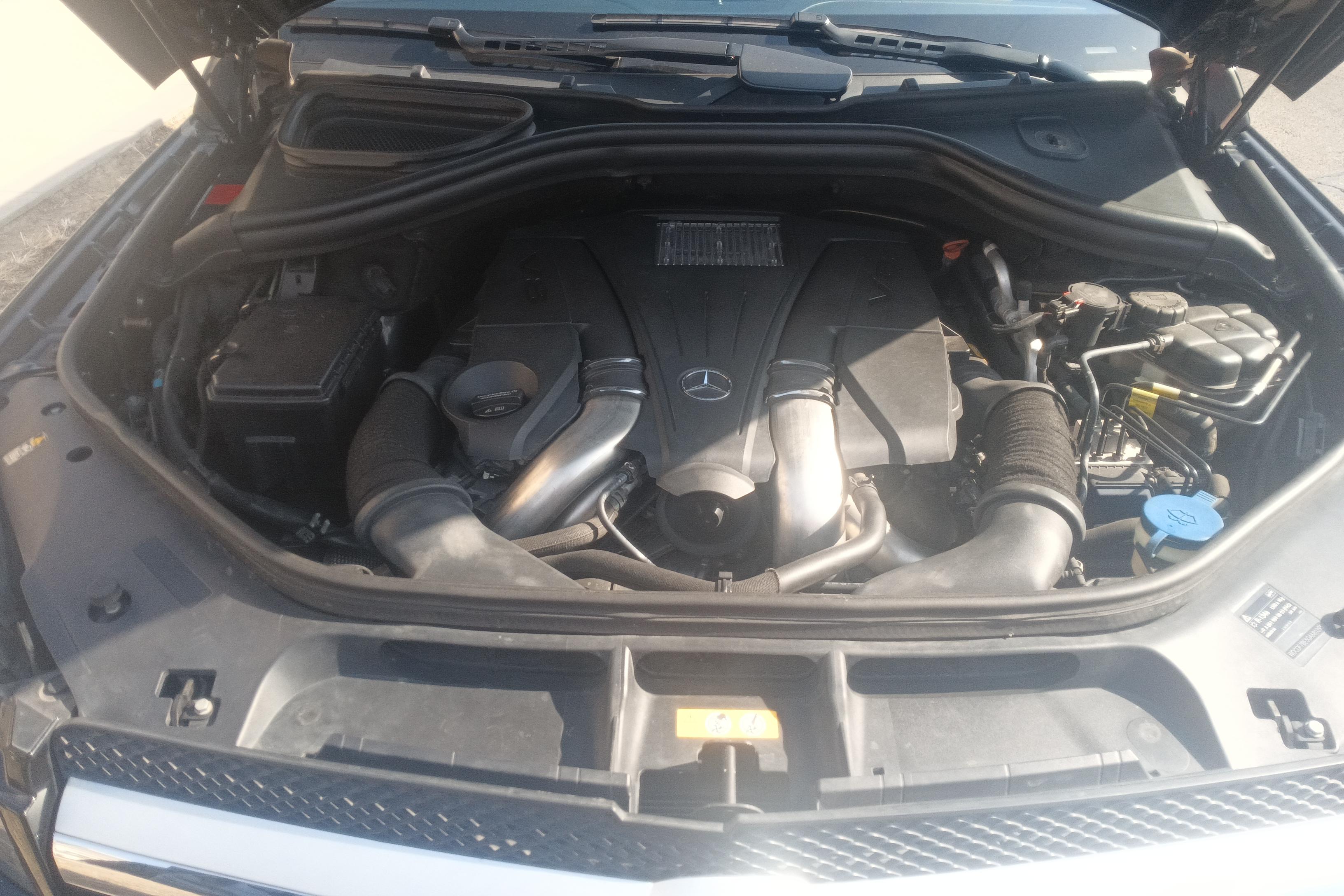 Mercedes-Benz GL Class 2017 #25 Mercedes-Benz GL Class 2017 car image #25