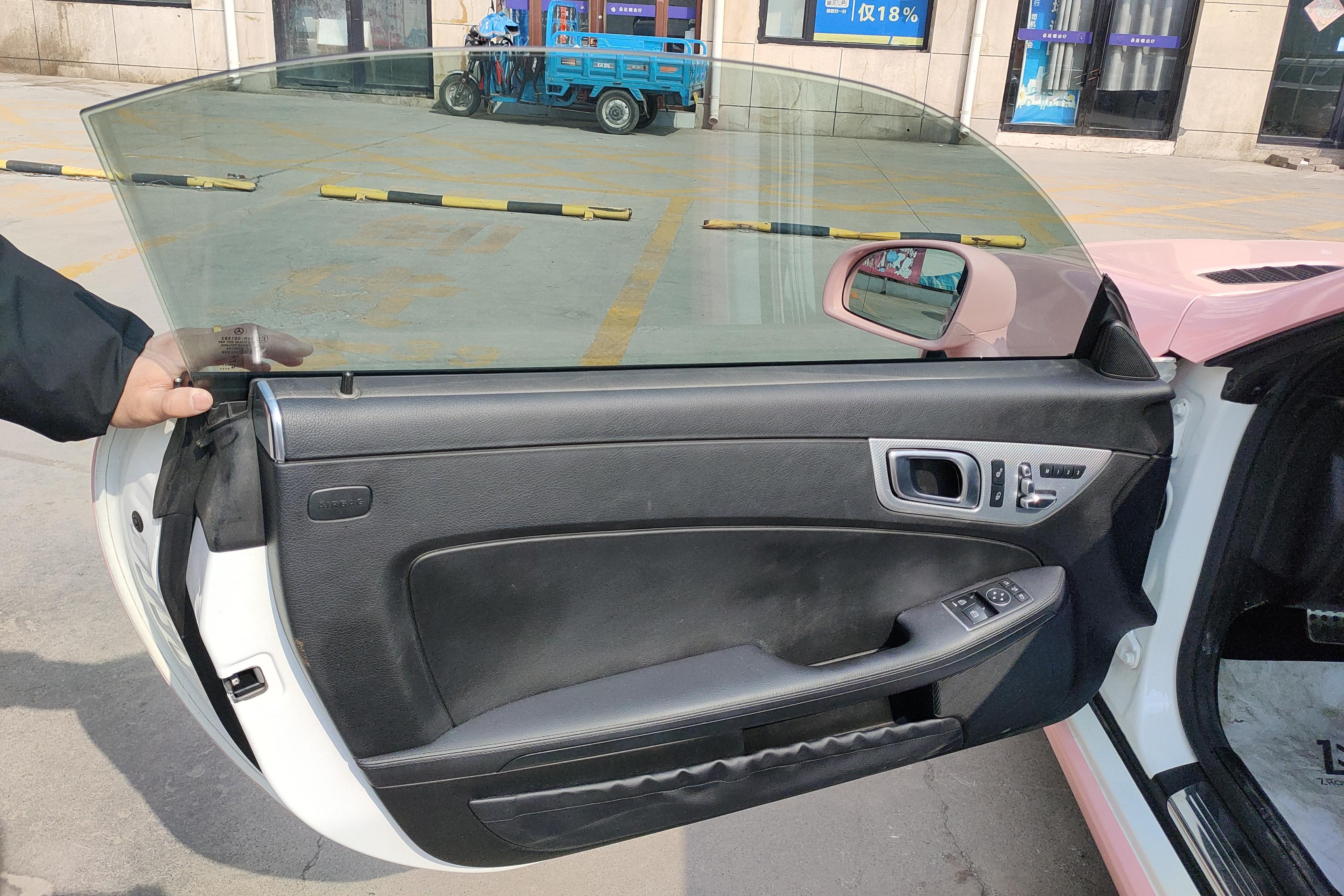 Mercedes-Benz SLC Class 2017 #25 Mercedes-Benz SLC Class 2017 car image #25