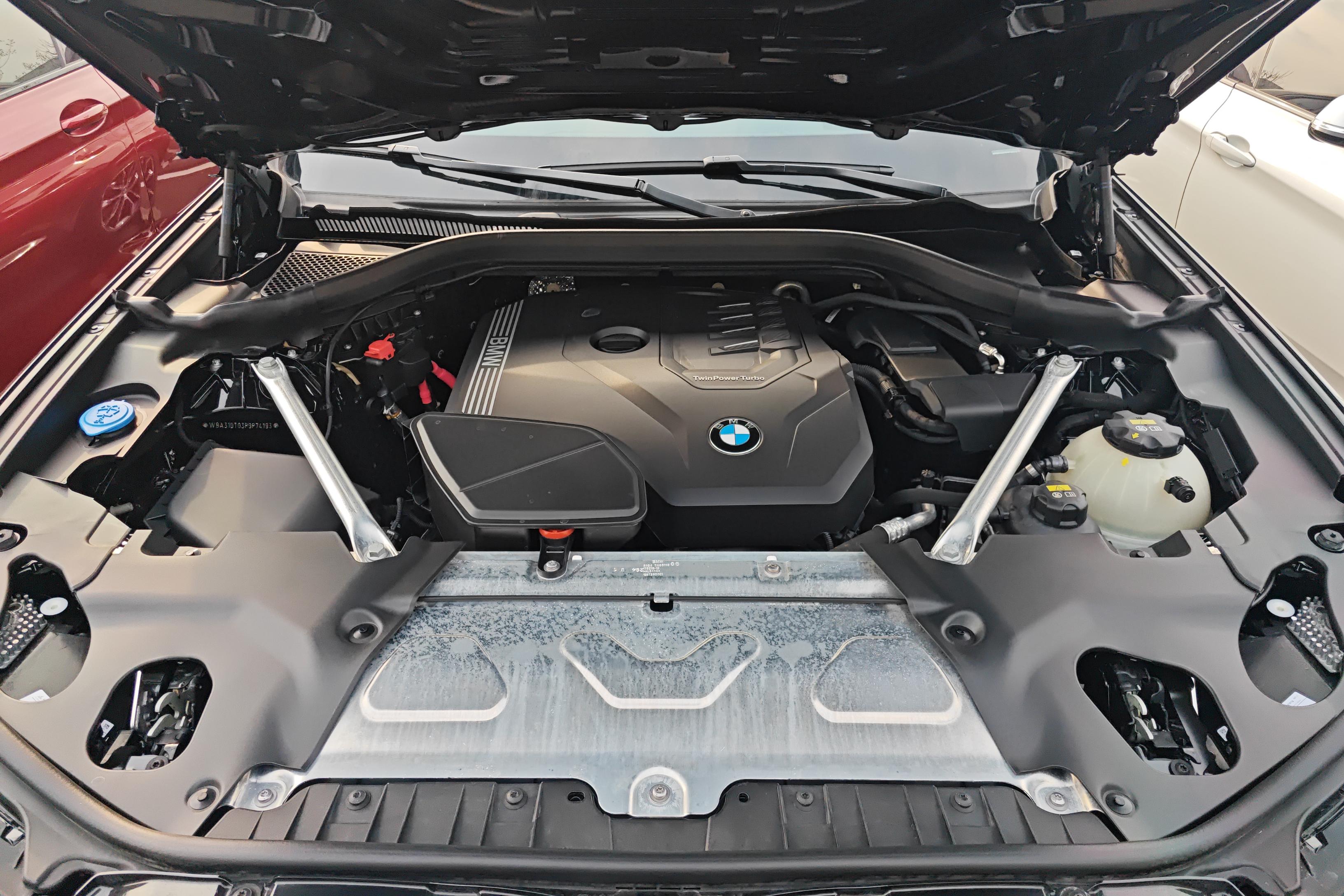 BMW X4 M40i 2023 #25 BMW X4 M40i 2023 car image #25