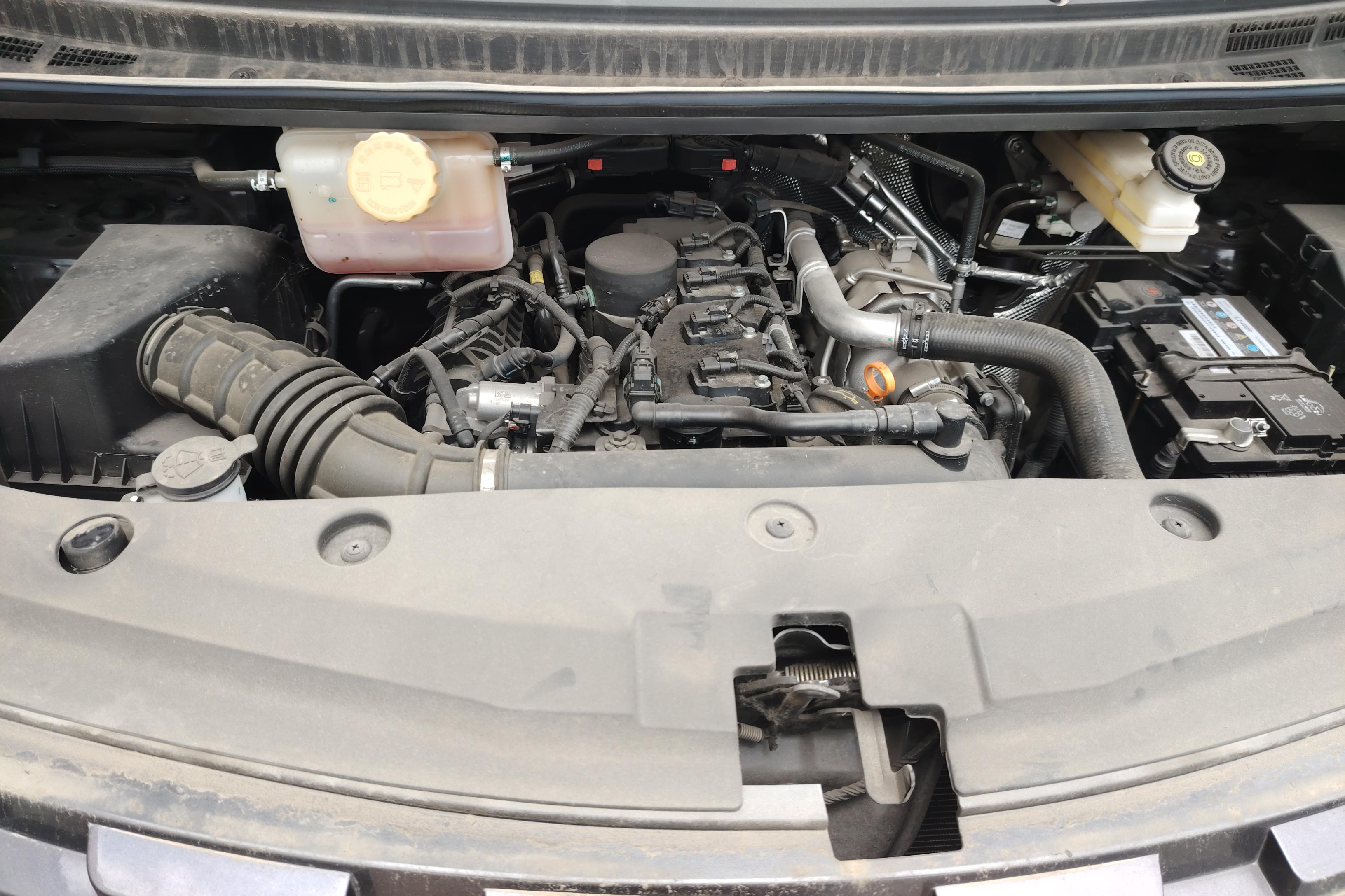 Forthing Lingzhi PLUS 2023 car image #25