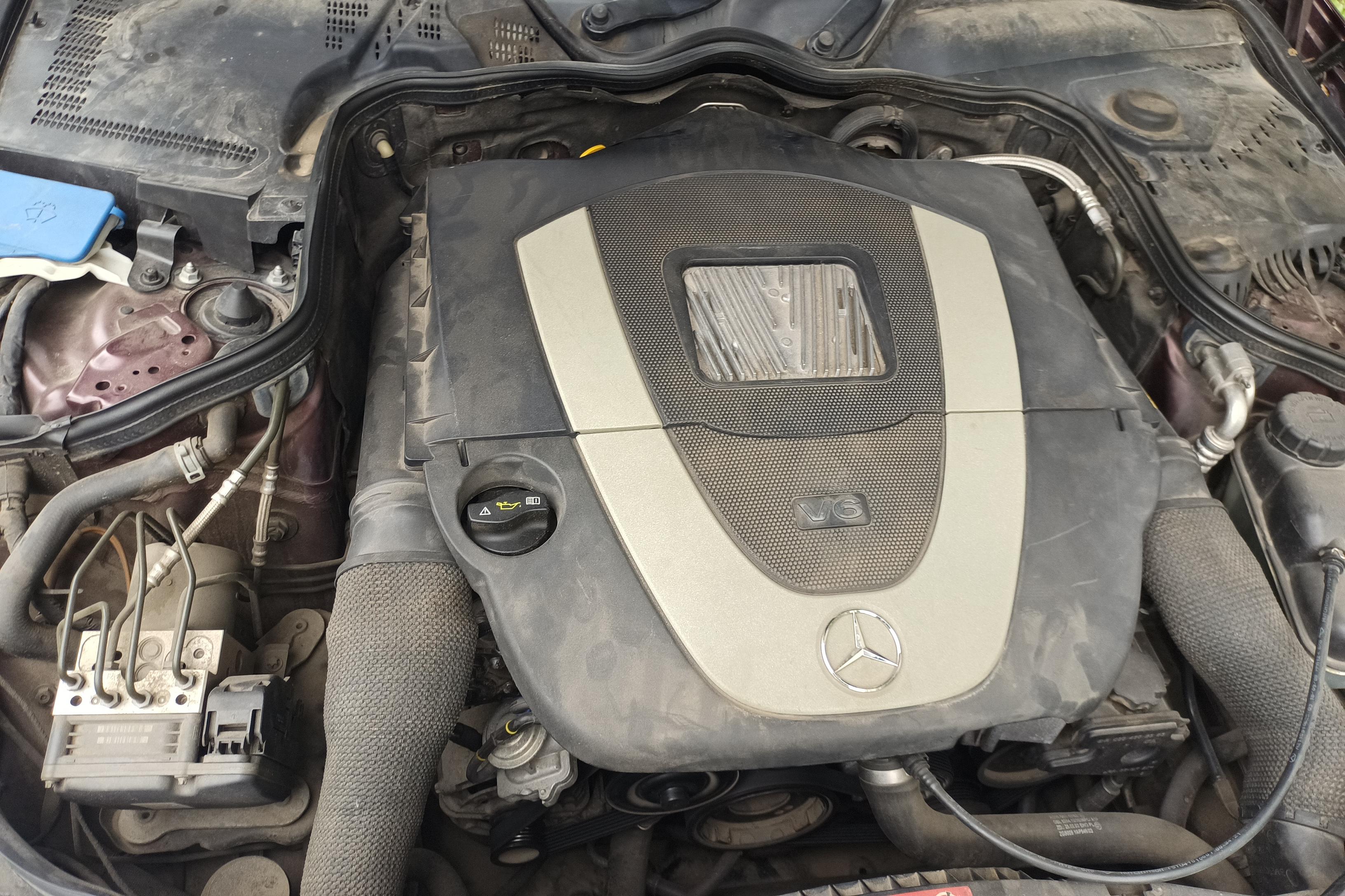 Mercedes-Benz CLS AMG 2009 car image #25