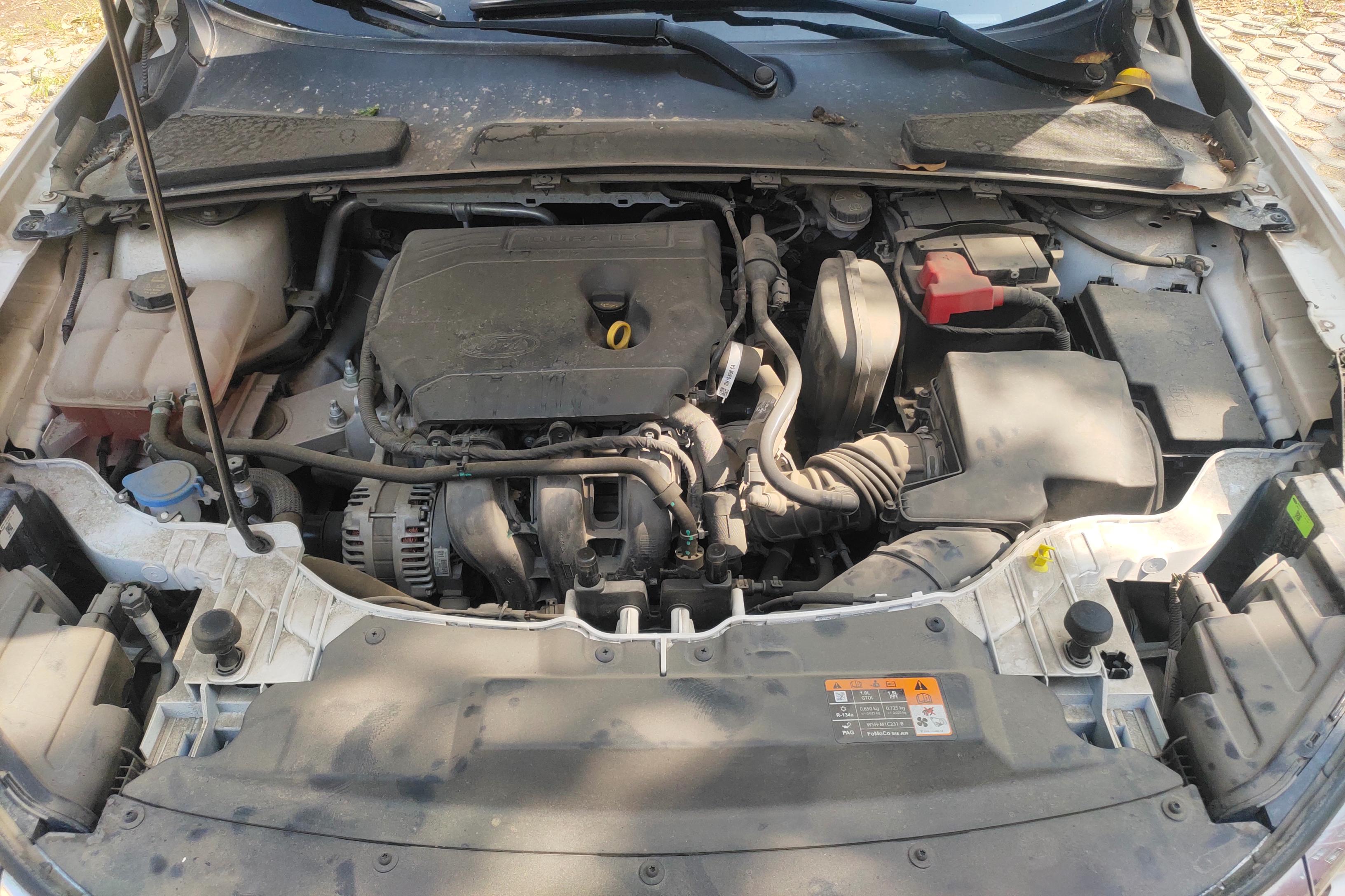 Ford Escort 2021 car image #25