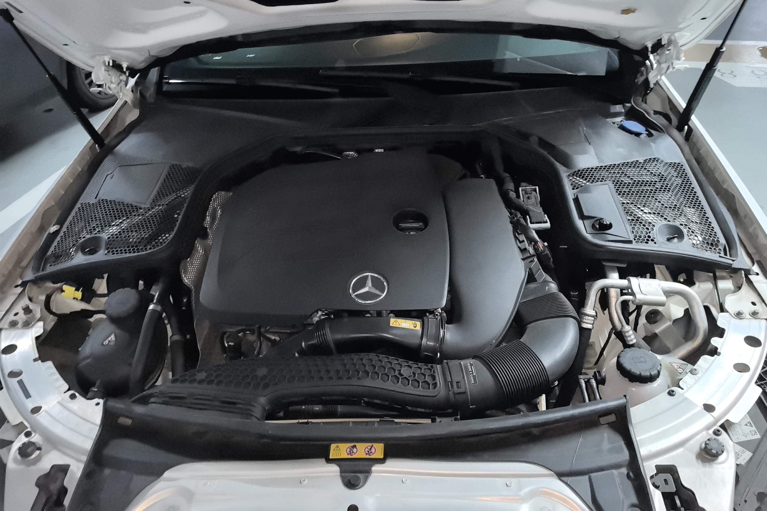 Mercedes-Benz C Class (Imported) 2020 car image #25