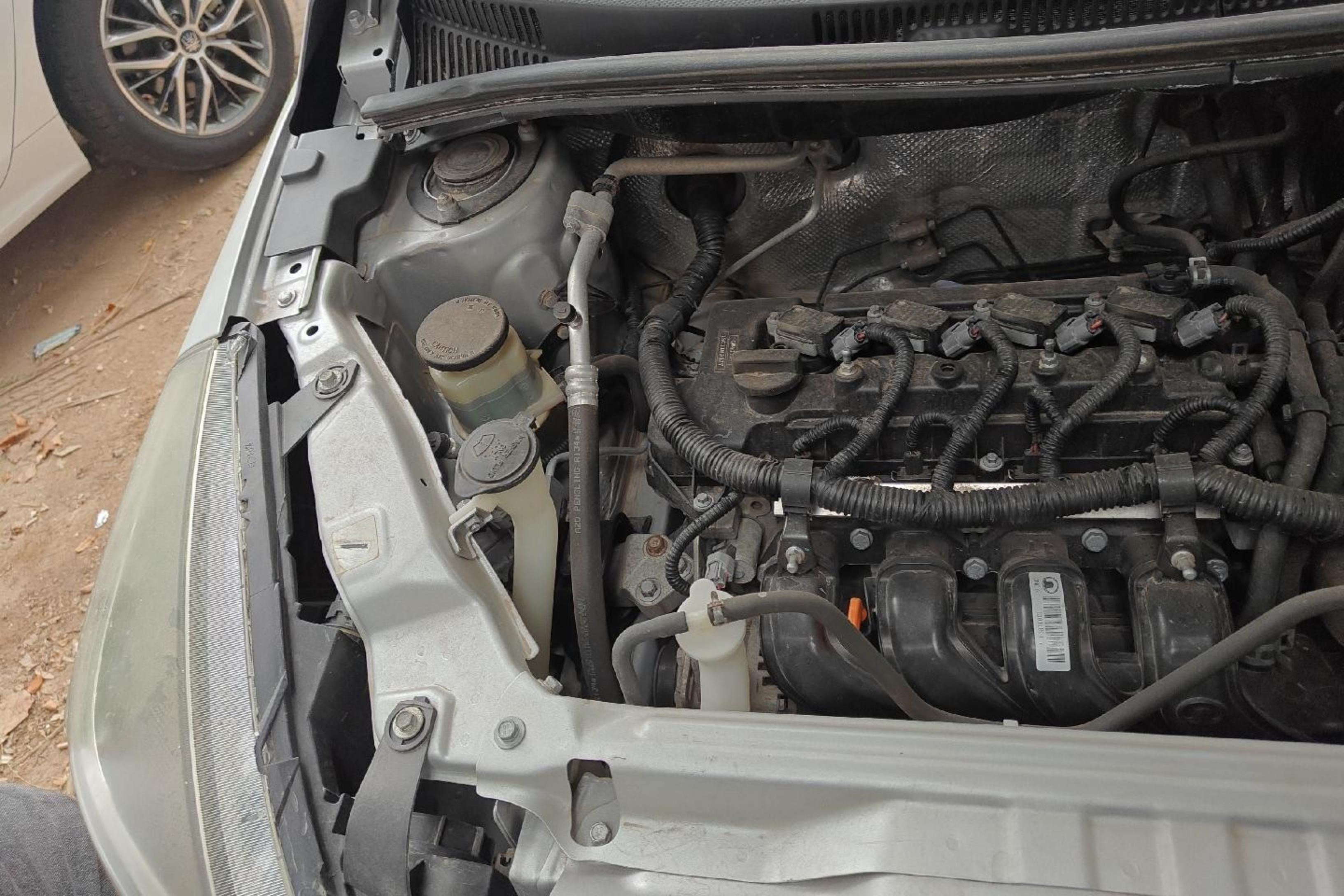 Great Wall M4 2013 car image #25