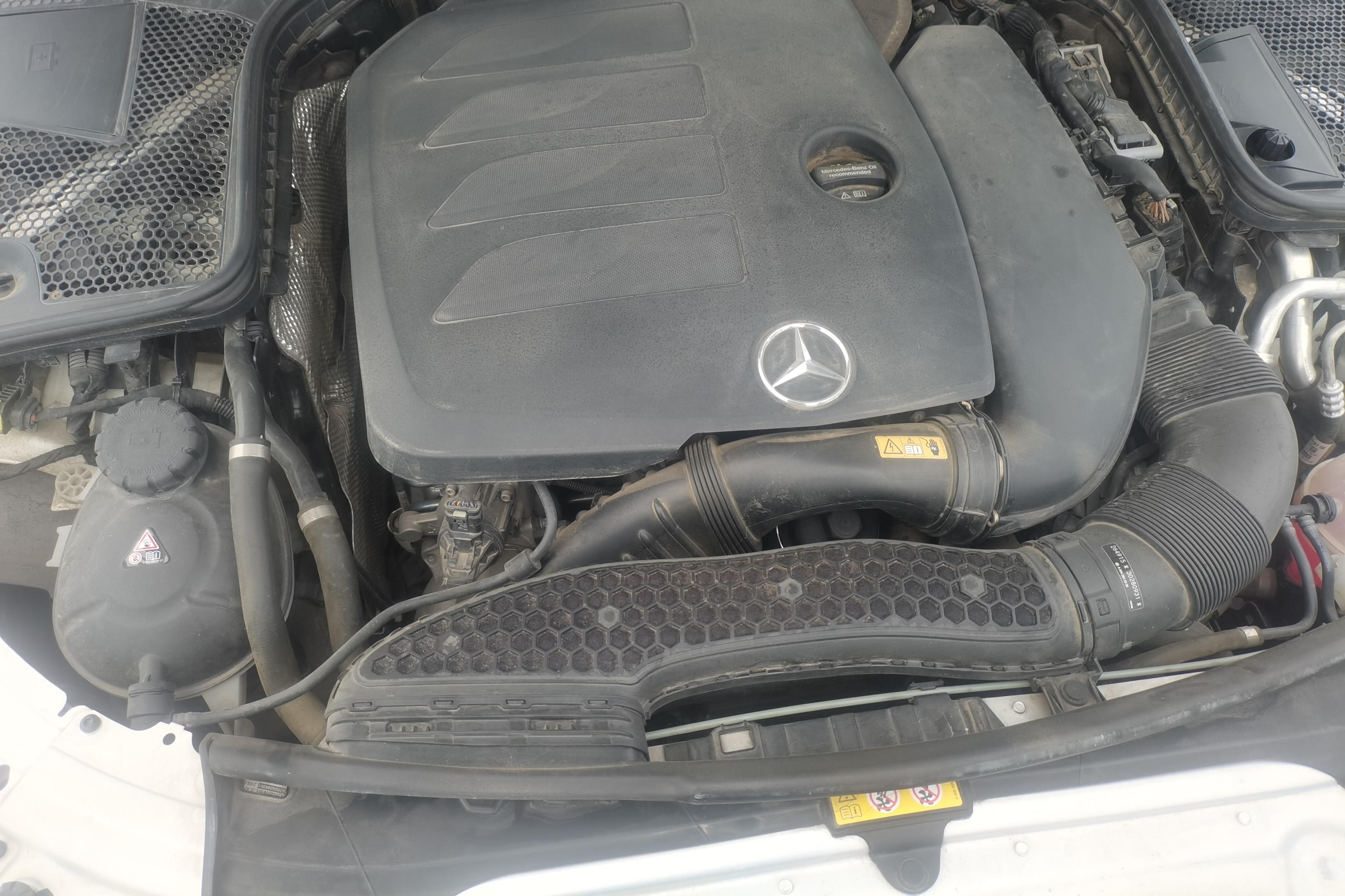 Mercedes-Benz C Class (Imported) 2020 #25 Mercedes-Benz C Class (Imported) 2020 car image #25