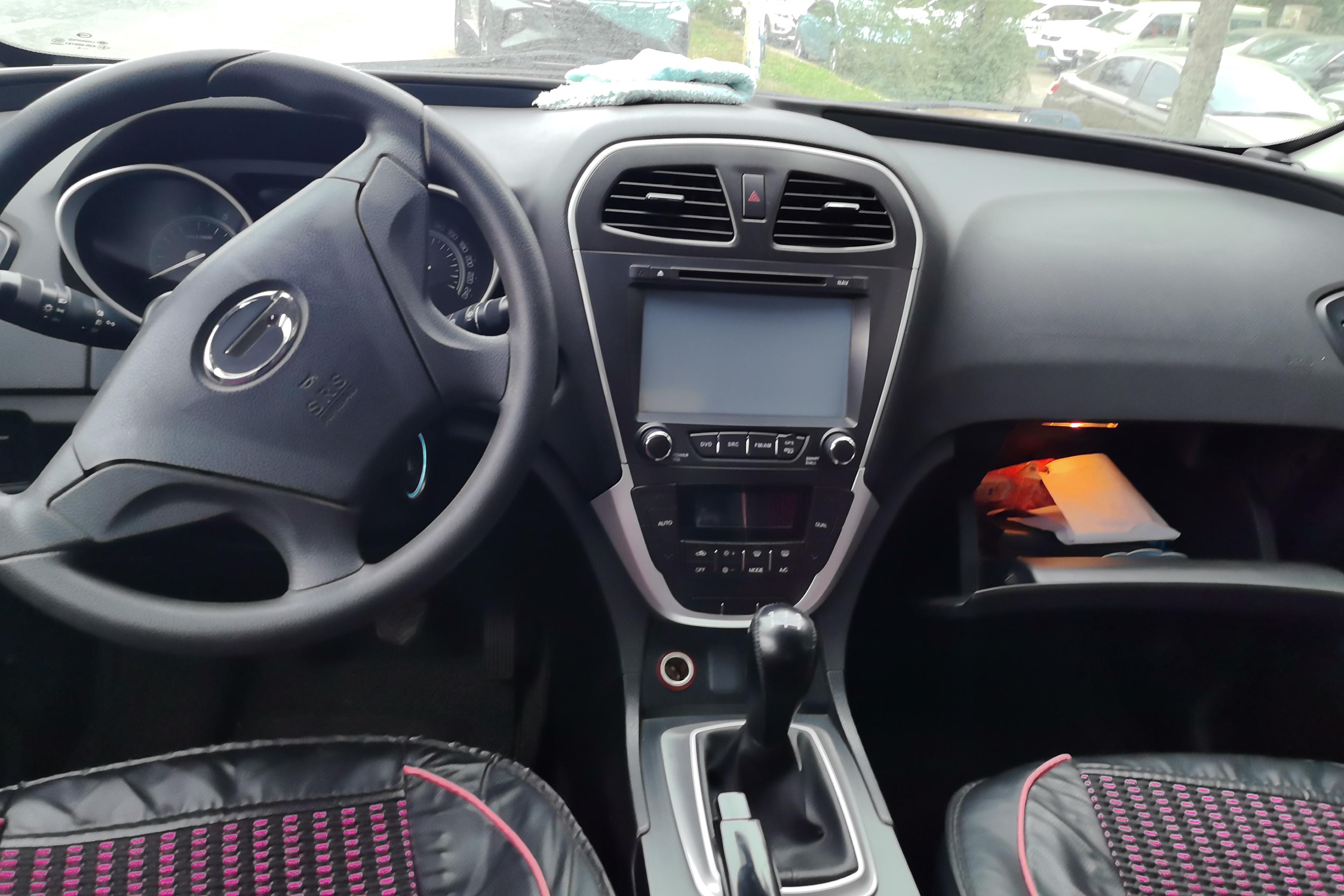 GAC Trumpchi GS5 2014 изображение автомобиля #25