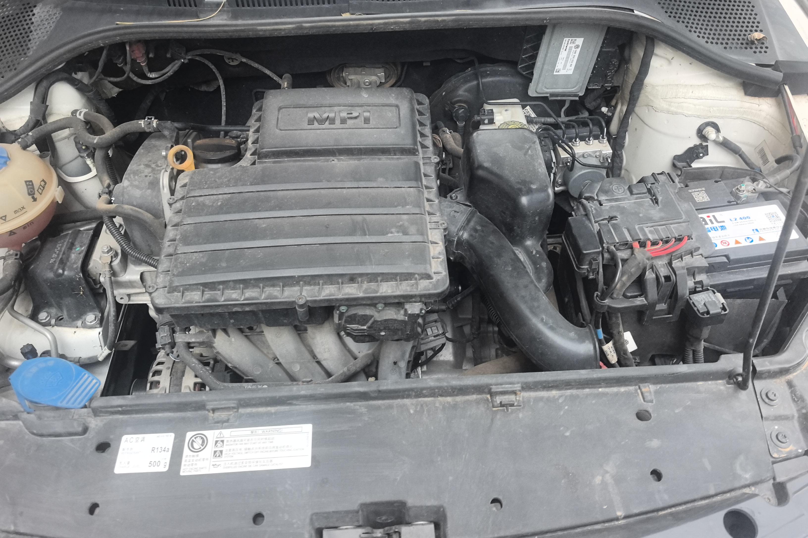 Skoda Rapid Spaceback 2016 car image #25