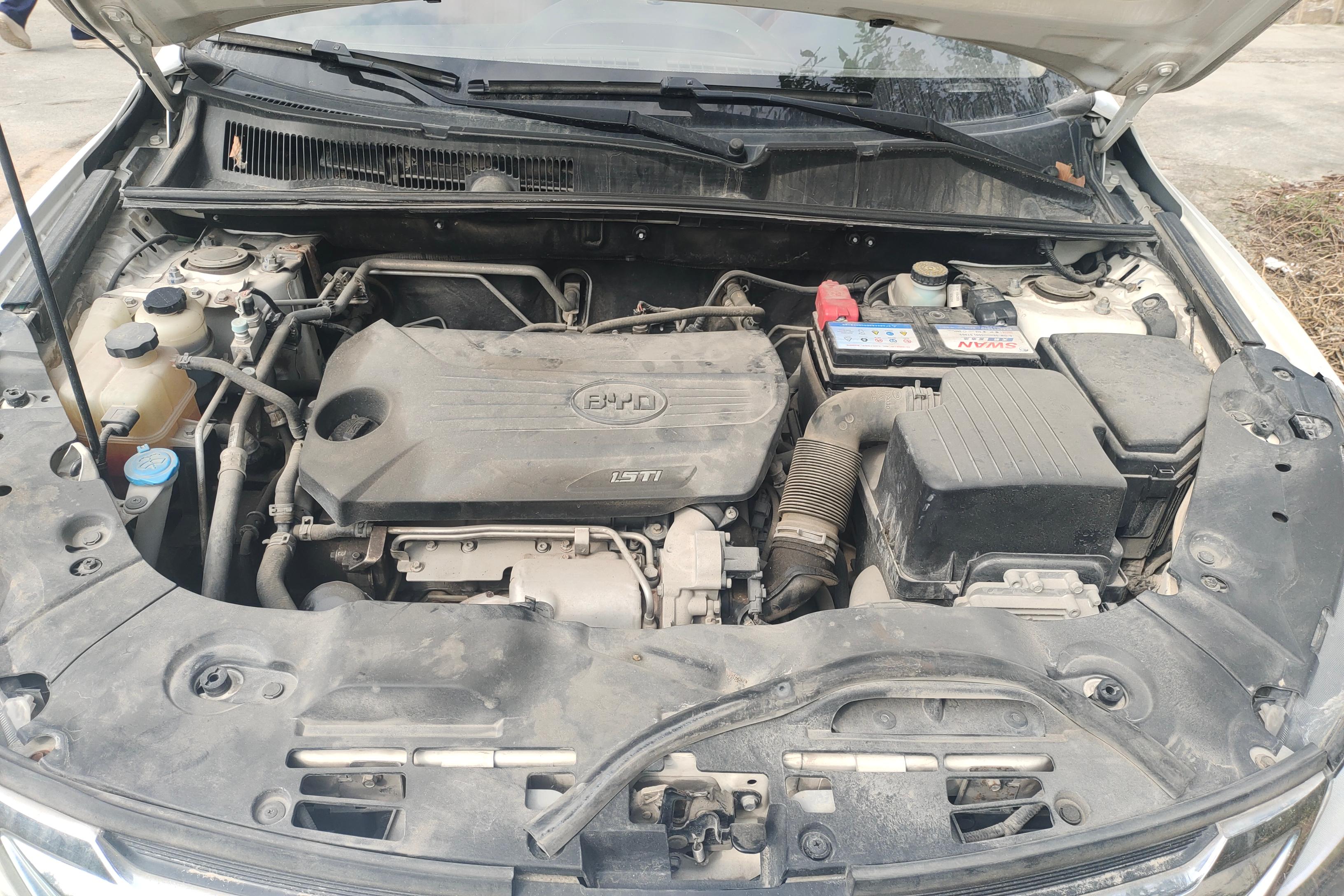 BYD Song 2015 car image #25