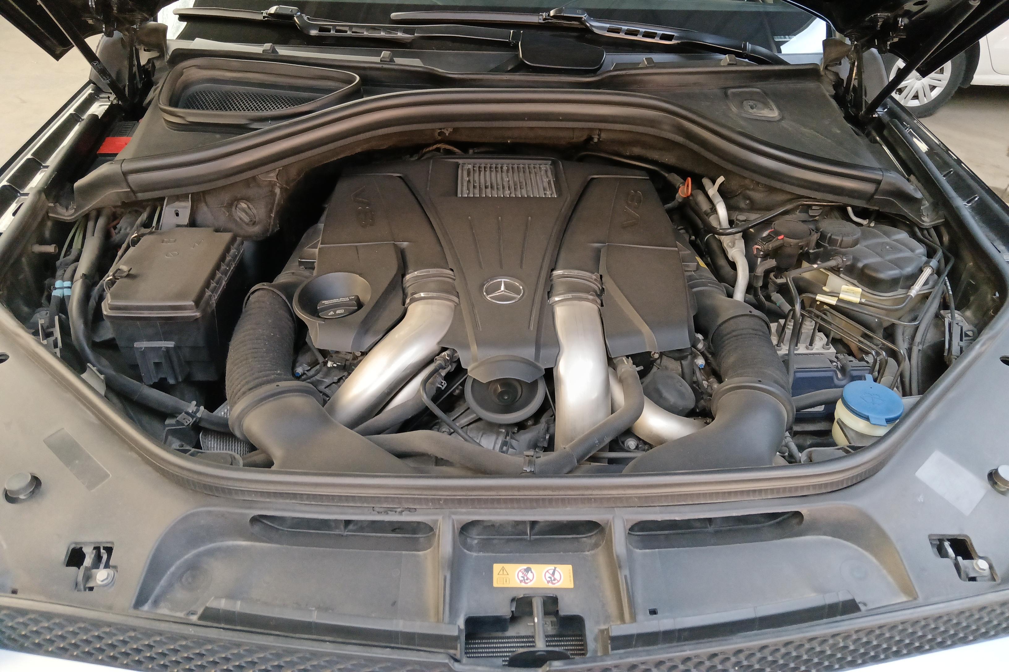 Mercedes-Benz GL Class 2015 #25 Mercedes-Benz GL Class 2015 car image #25