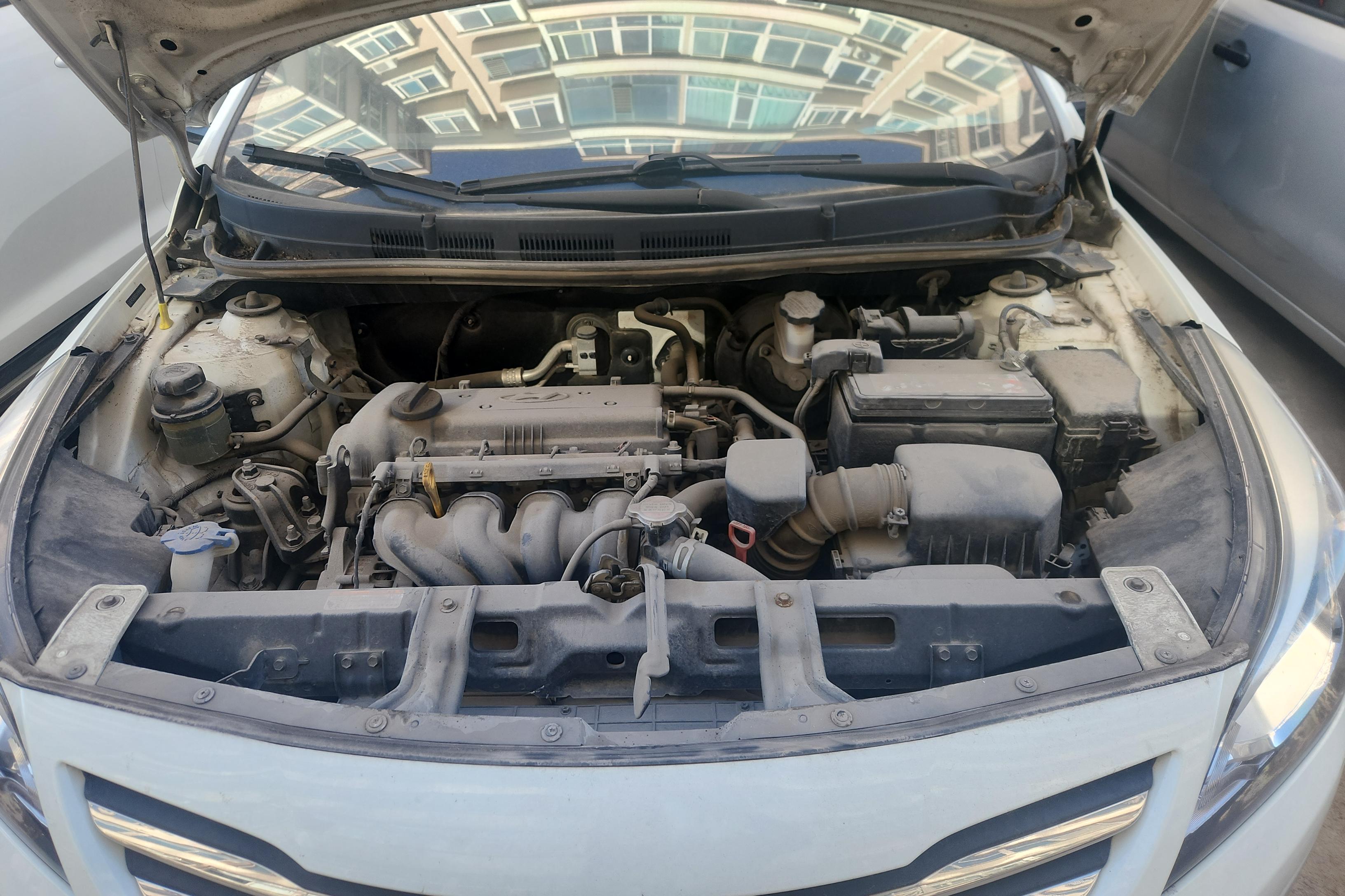 Hyundai Reina 2016 #25 Hyundai Reina 2016 car image #25