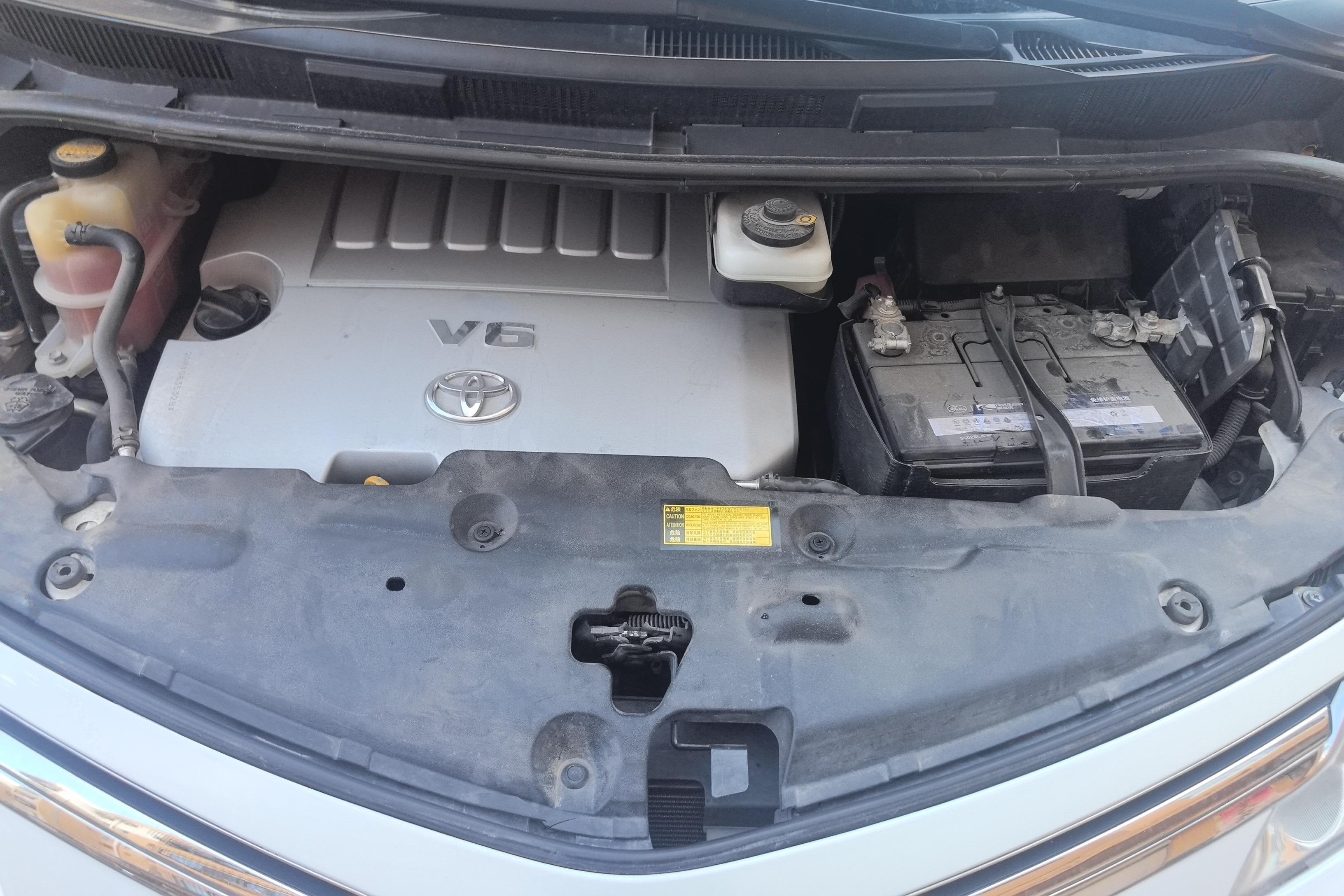 Toyota Previa 2012 car image #25