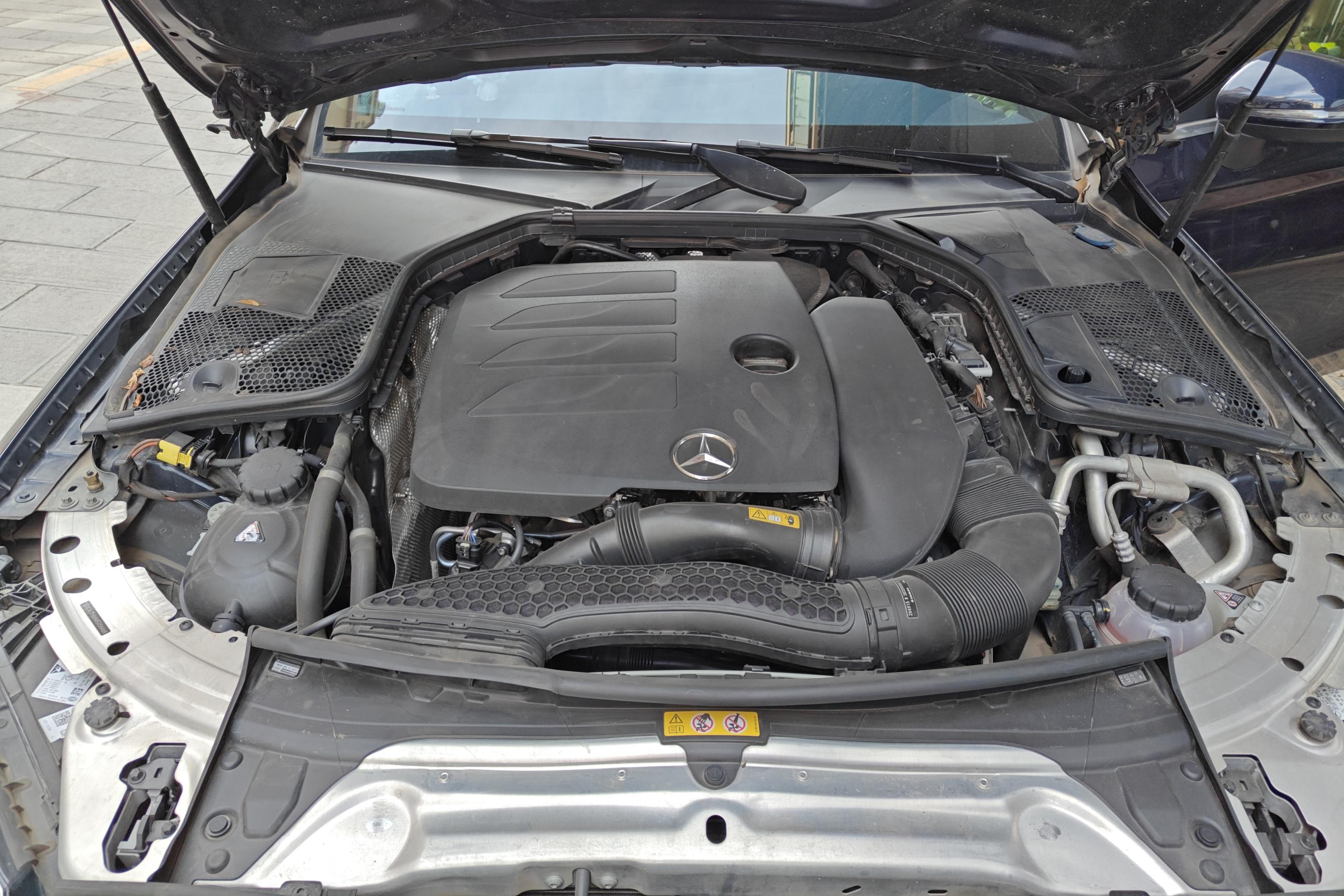 Mercedes-Benz C Class (Imported) 2020 #25 Mercedes-Benz C Class (Imported) 2020 car image #25