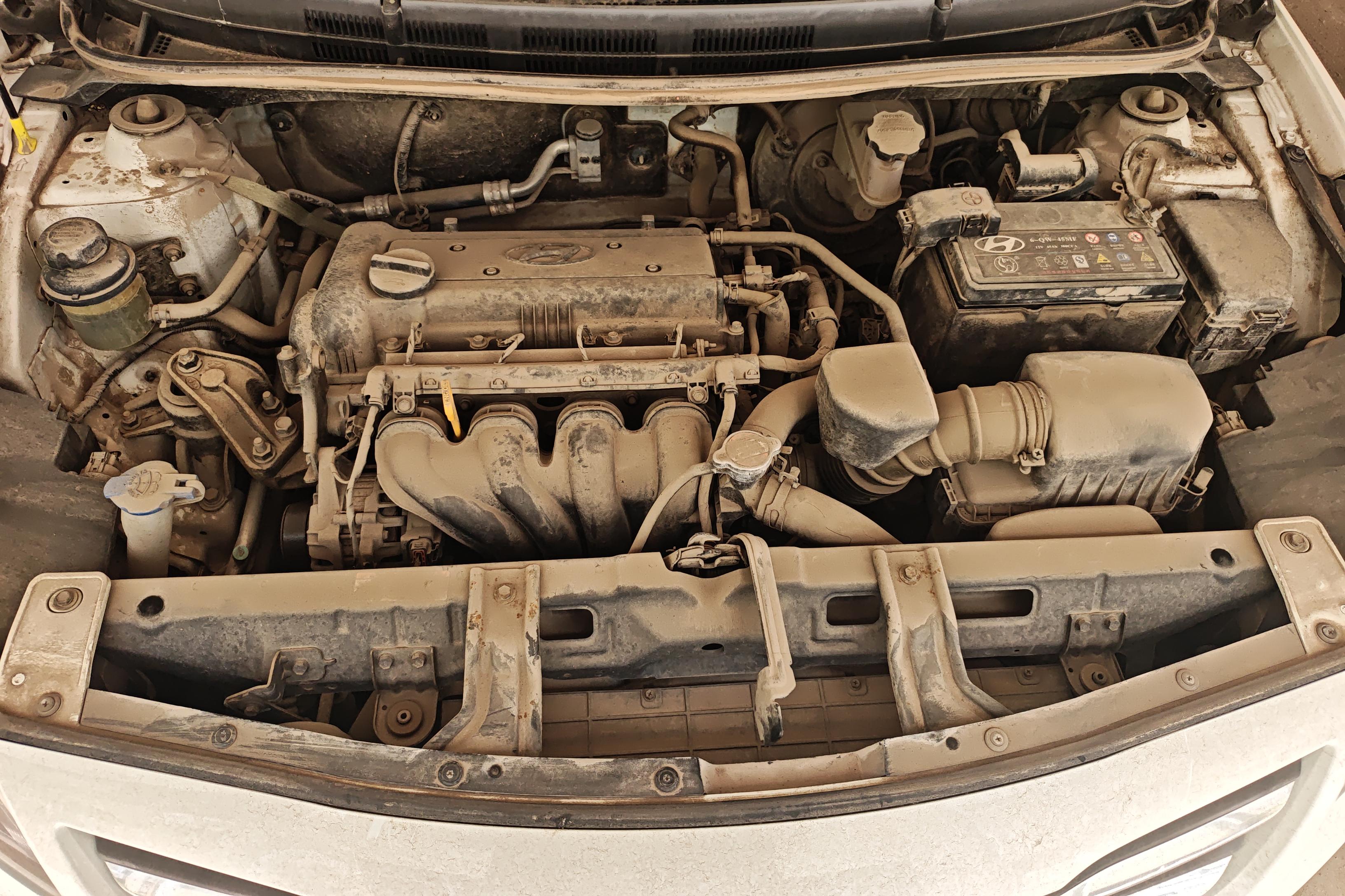 Hyundai Reina 2014 #25 Hyundai Reina 2014 car image #25