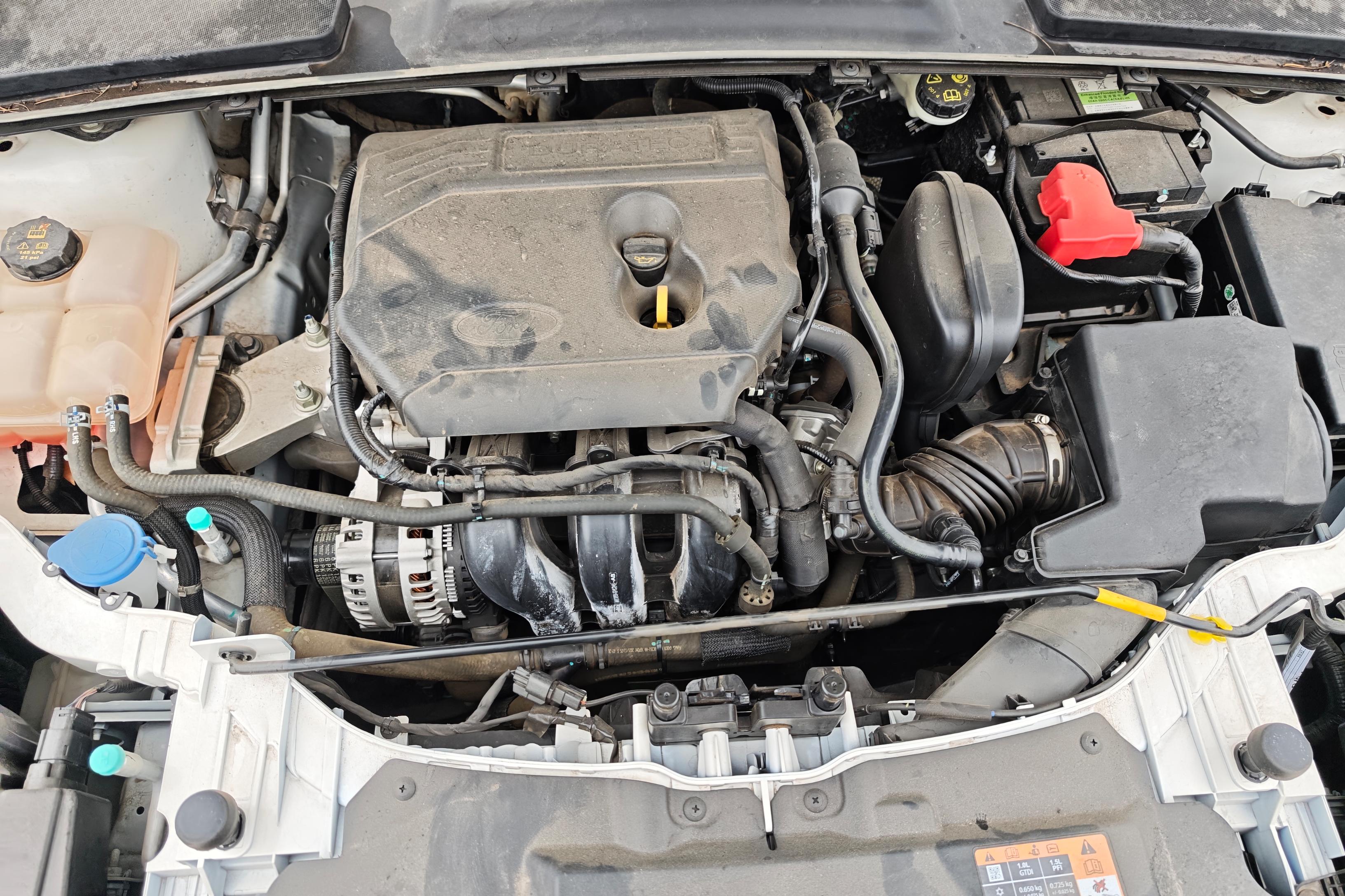 Ford Escort 2022 car image #25