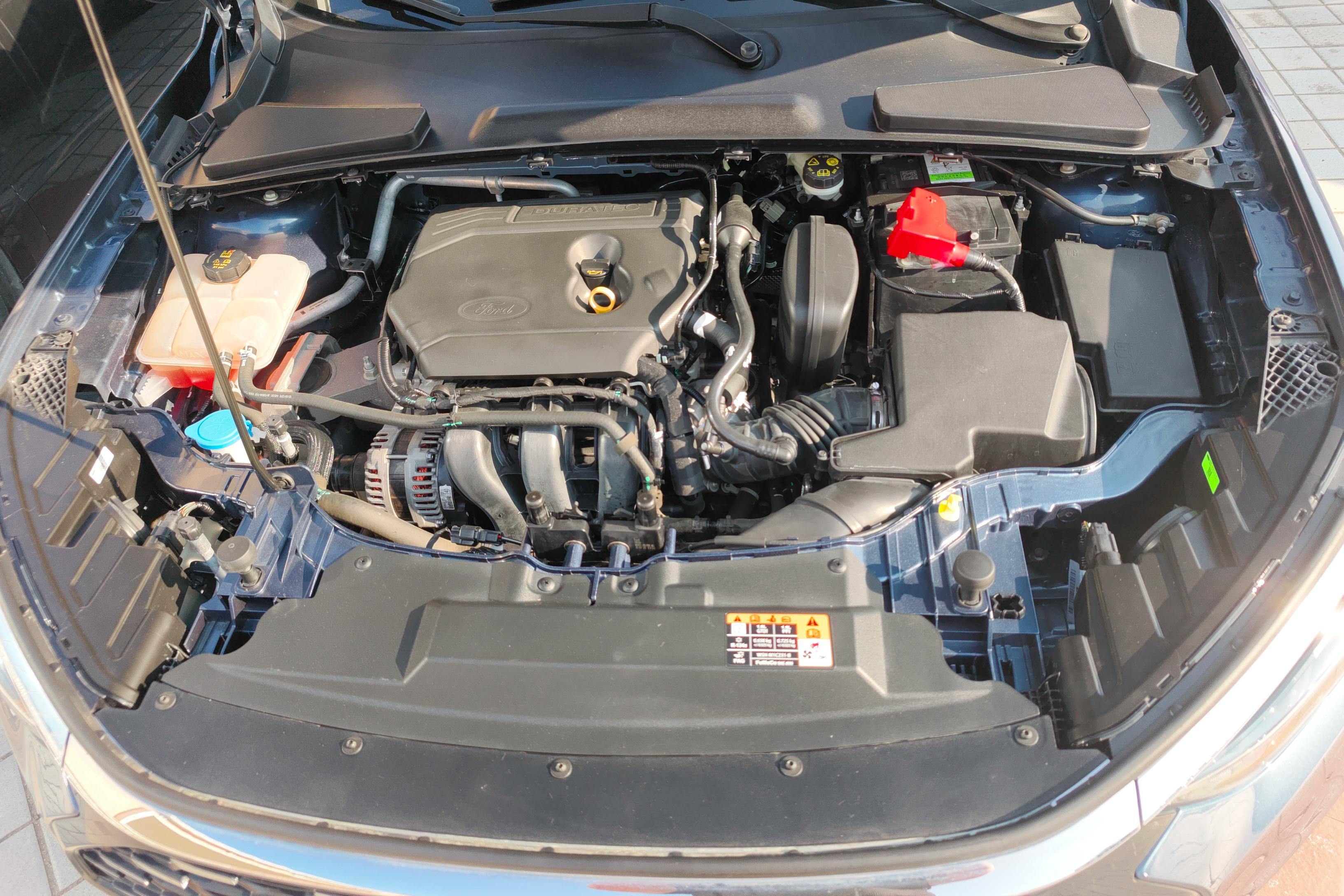 Ford Escort 2021 car image #25