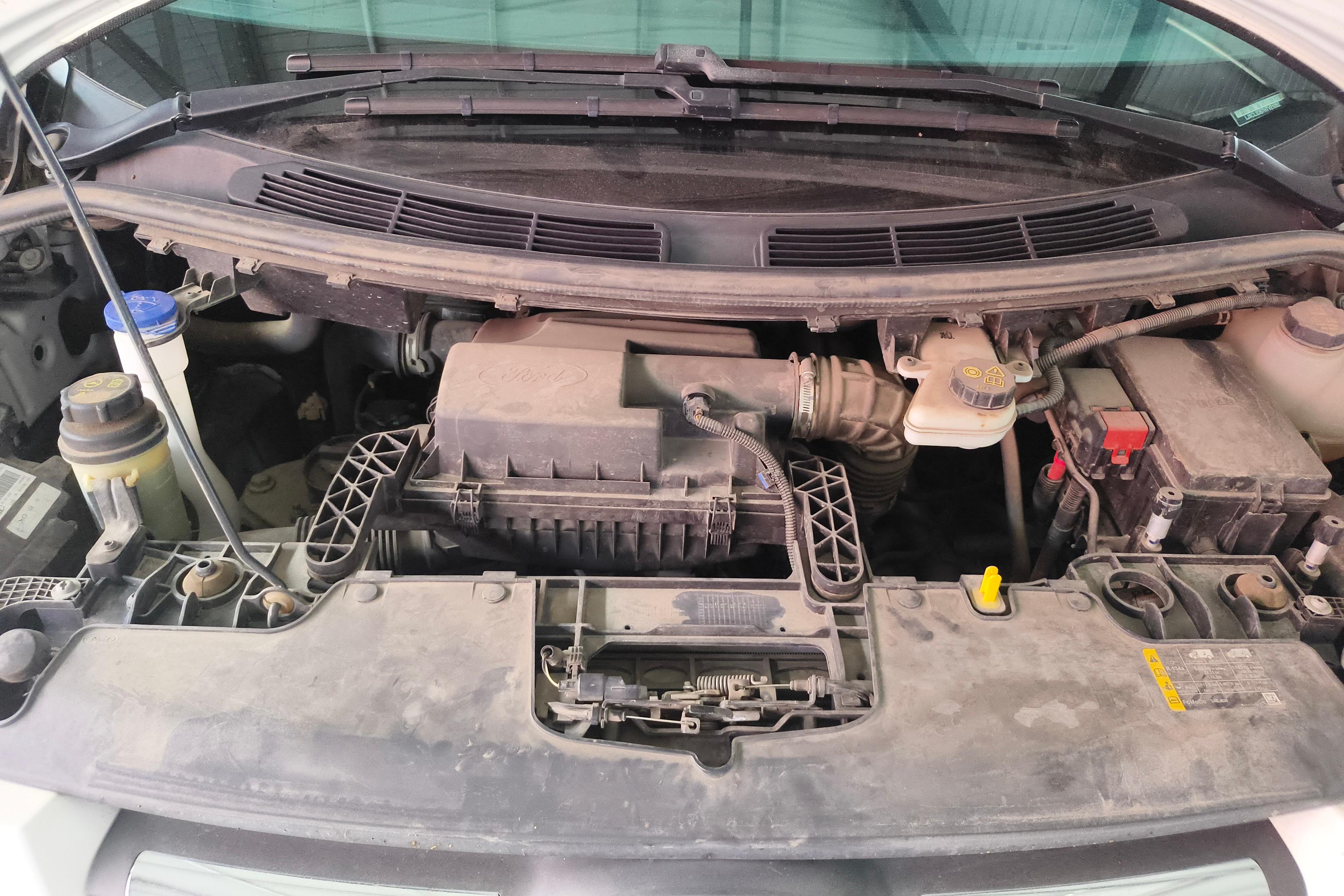 Ford Tourneo 2018 #25 Ford Tourneo 2018 car image #25