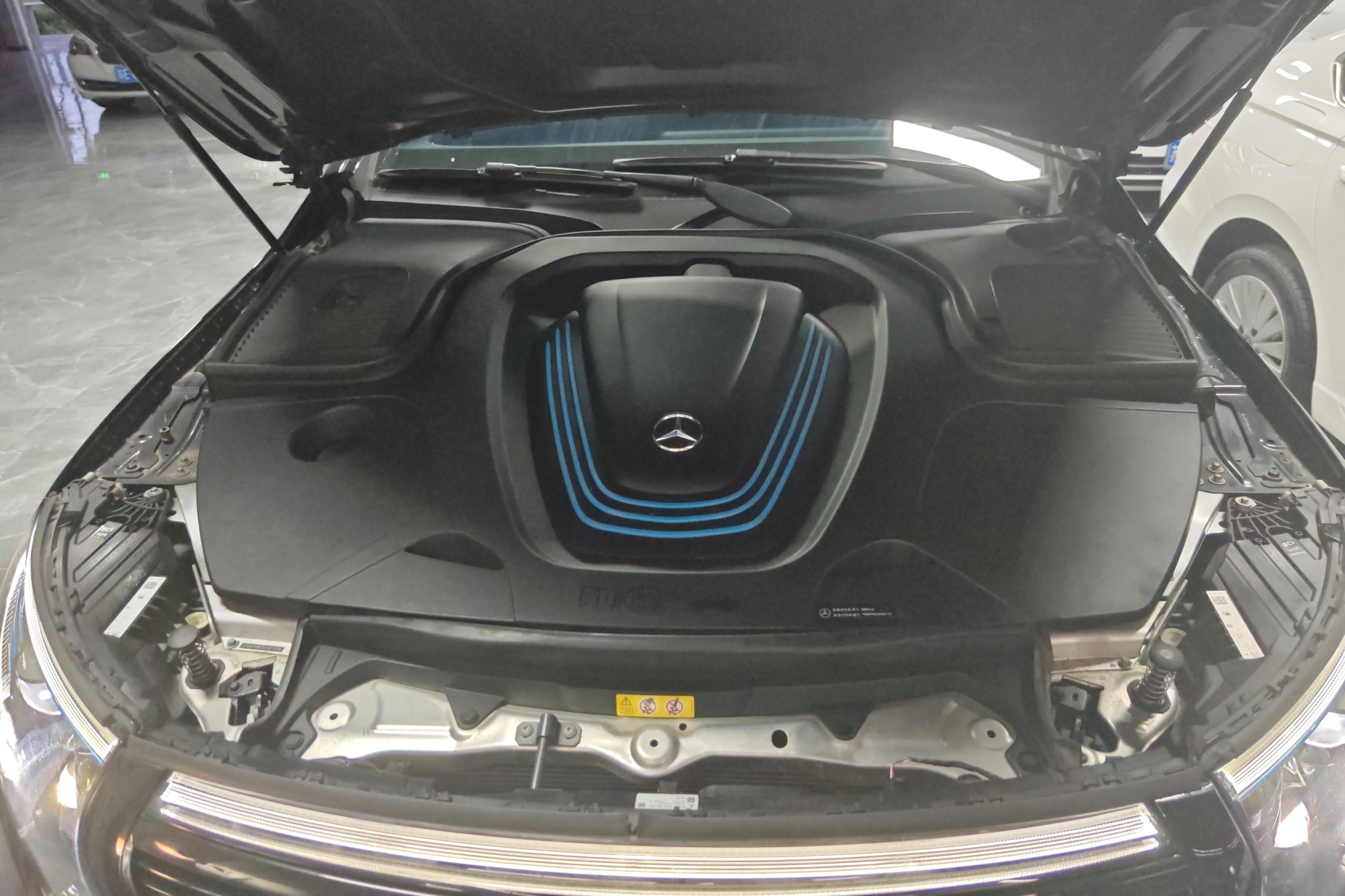 Mercedes-Benz EQC Class 2020 car image #25