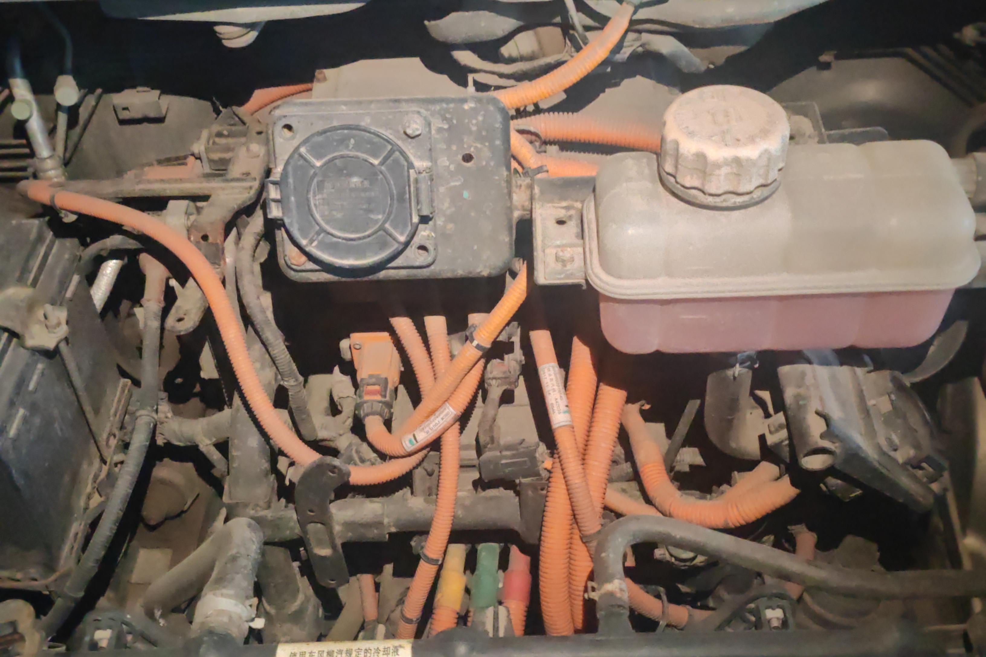 Forthing Lingzhi EV 2017 imagem de carro #25