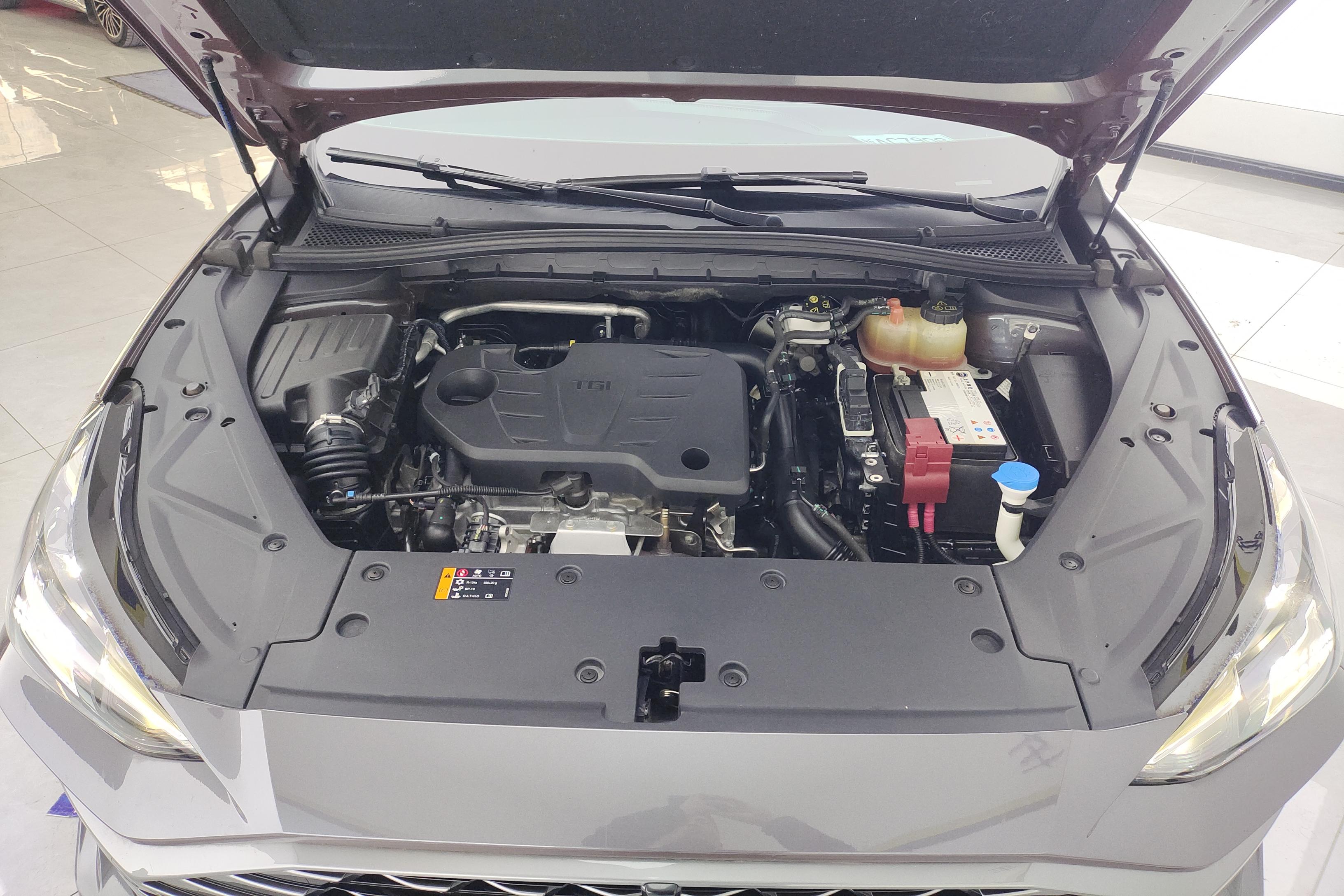 MG ES5 2022 car image #25