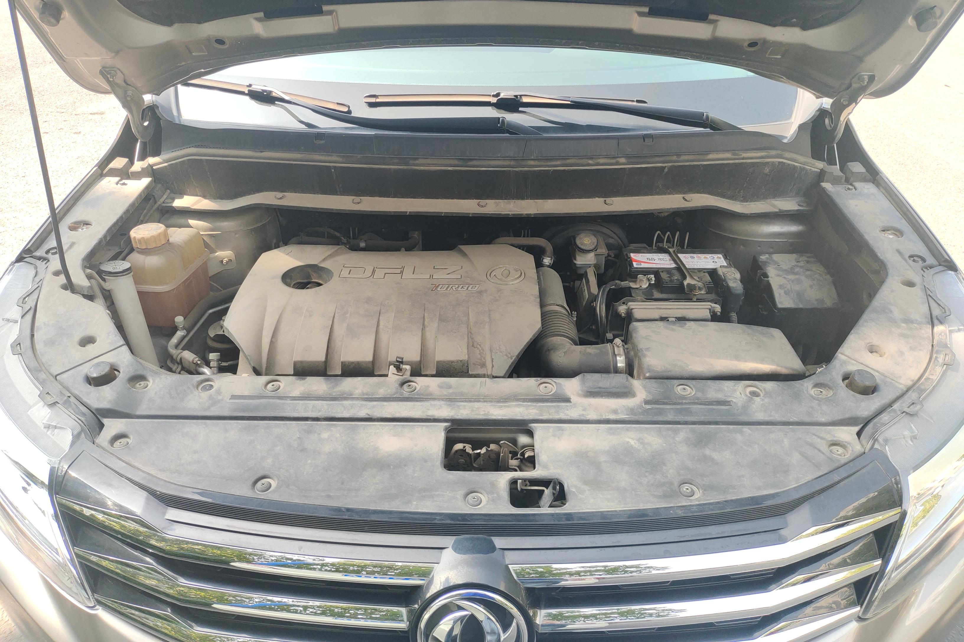 Forthing JOYEAR X6 2017 car image #25