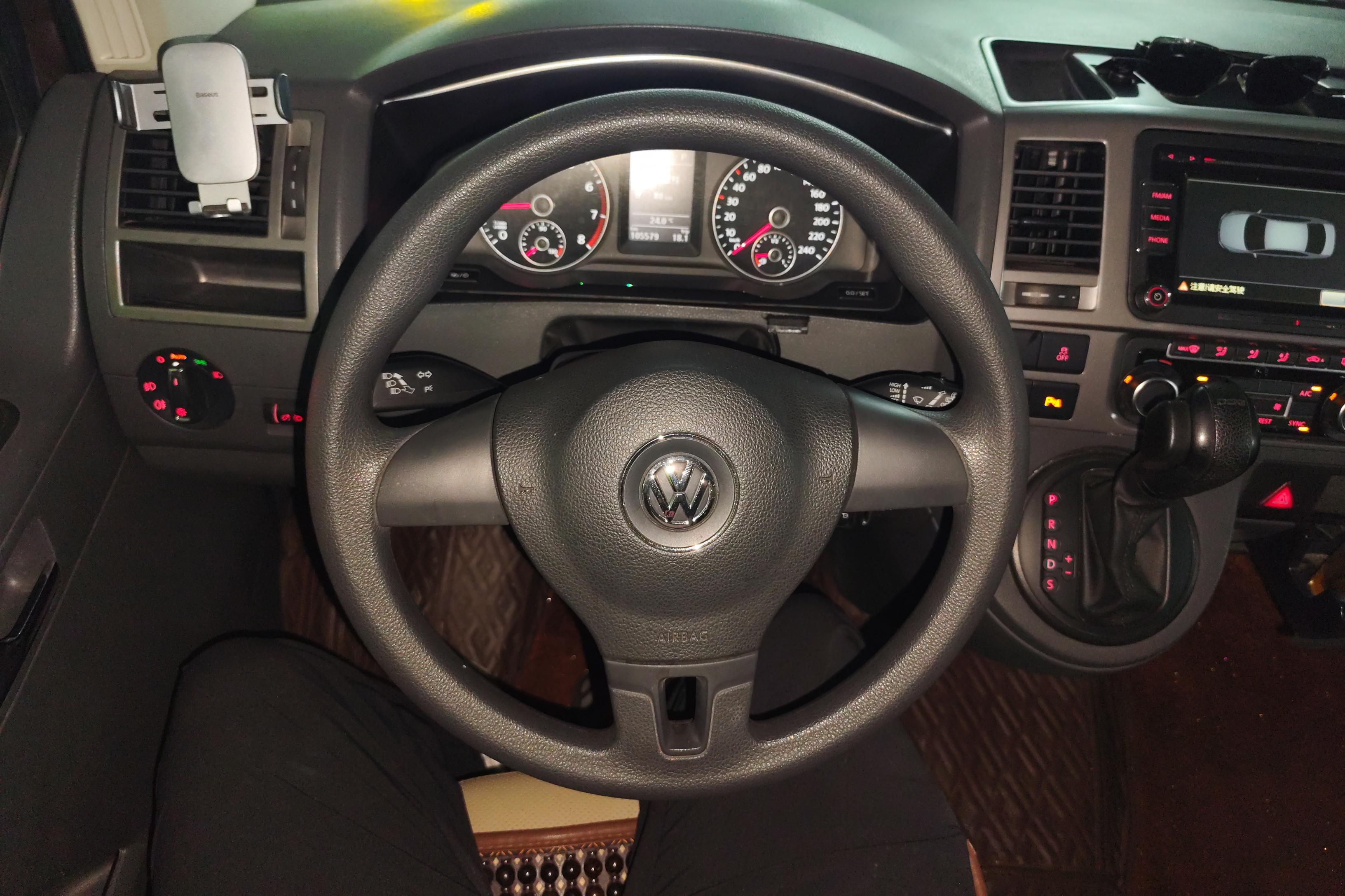 Volkswagen Caravelle 2015 #25 Volkswagen Caravelle 2015 car image #25