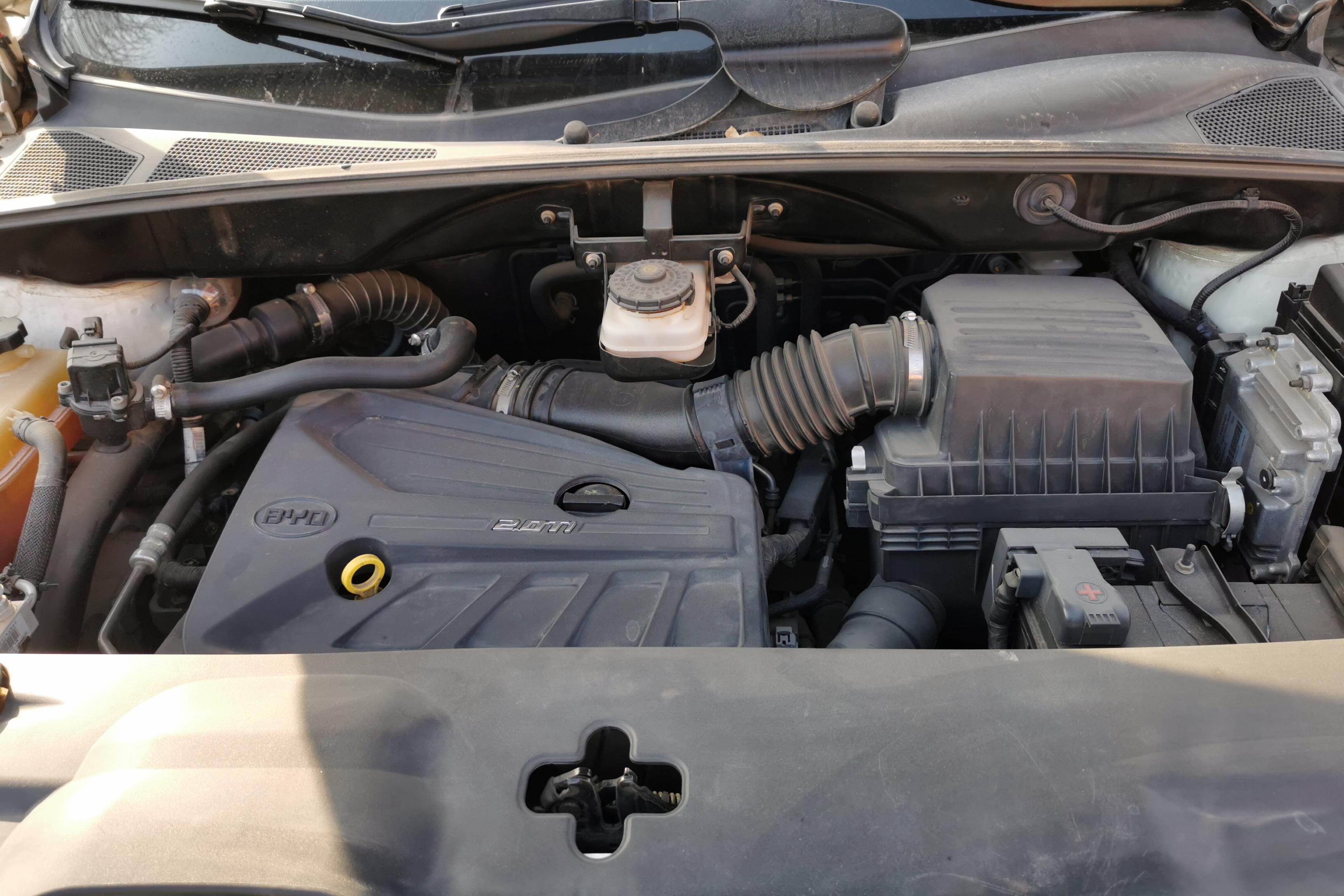 BYD Xia 2015 #25 BYD Xia 2015 car image #25