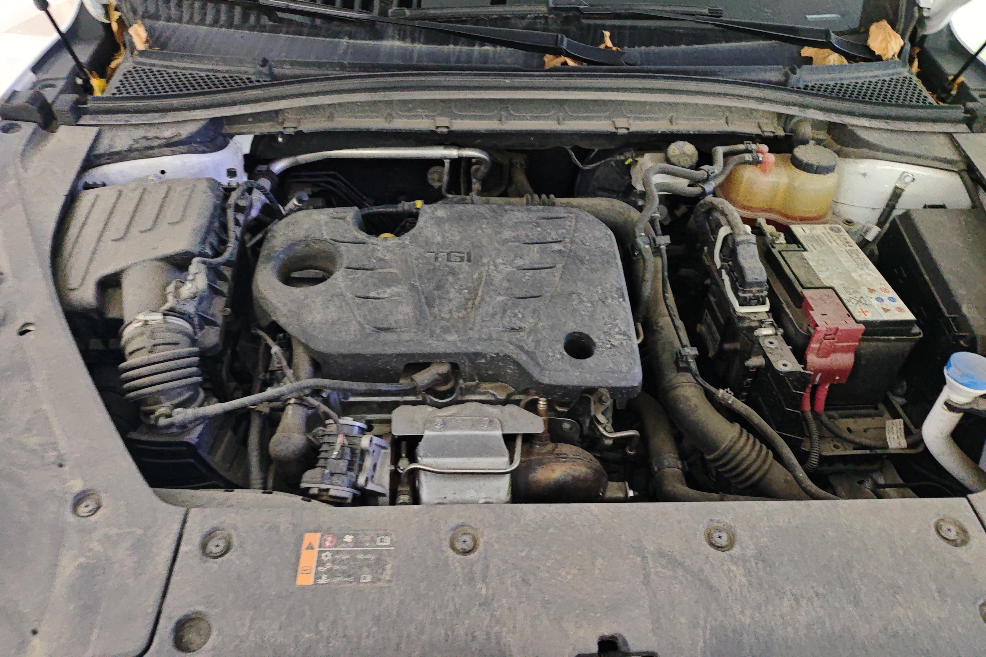 MG ES5 2021 car image #25