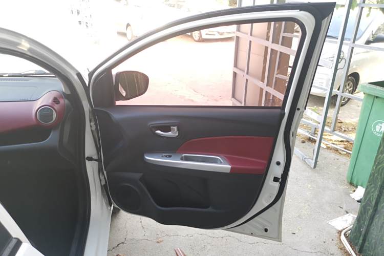 Changan BenBen 2017 صورة سيارة #25