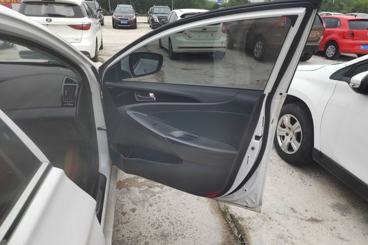 Hyundai Sonata NFC 2016 #25 Hyundai Sonata NFC 2016 car image #25