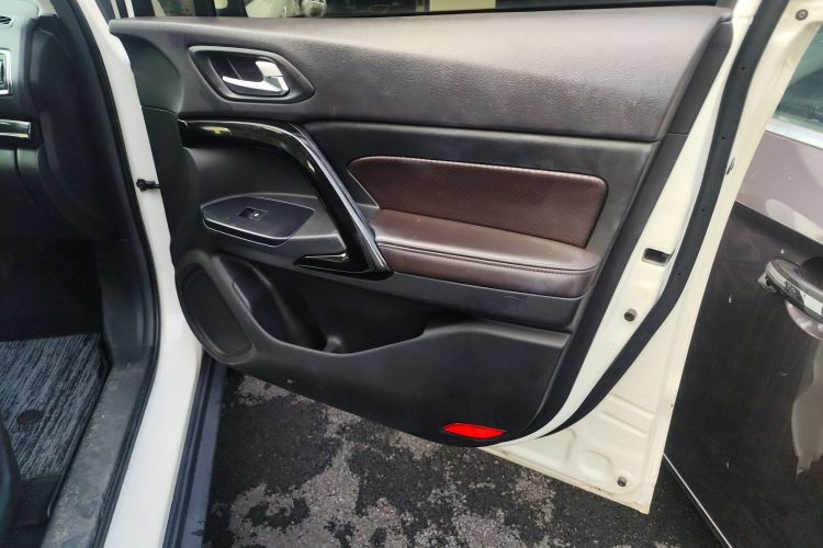 GAC Trumpchi GS4 2019 car image #25