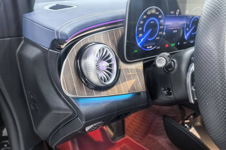 Mercedes-Benz EQE Class 2023 car image #25