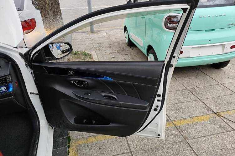 Toyota Vios FS 2019 صورة سيارة #25