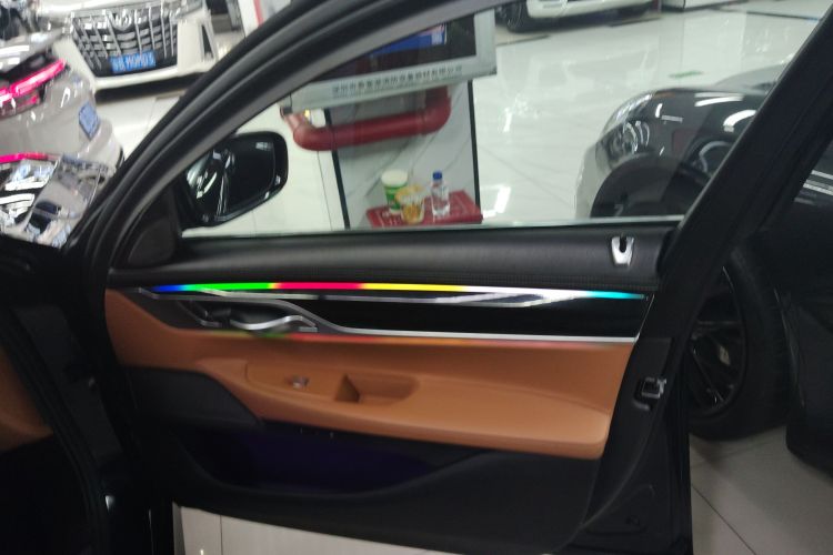 BMW M760Le 2019 car image #25