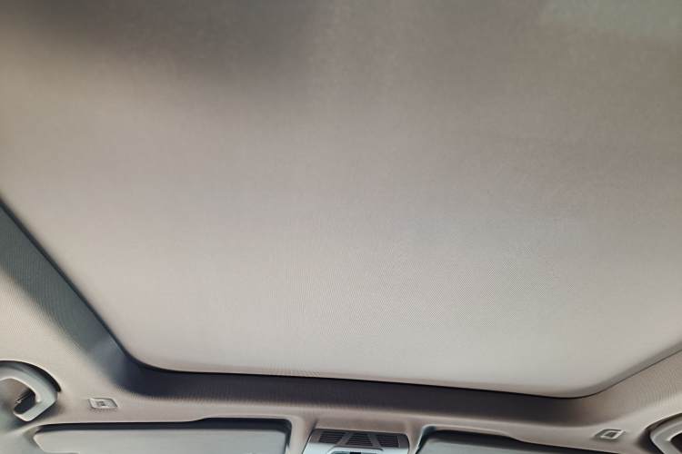 BMW X1 M35Li 2019 car image #25