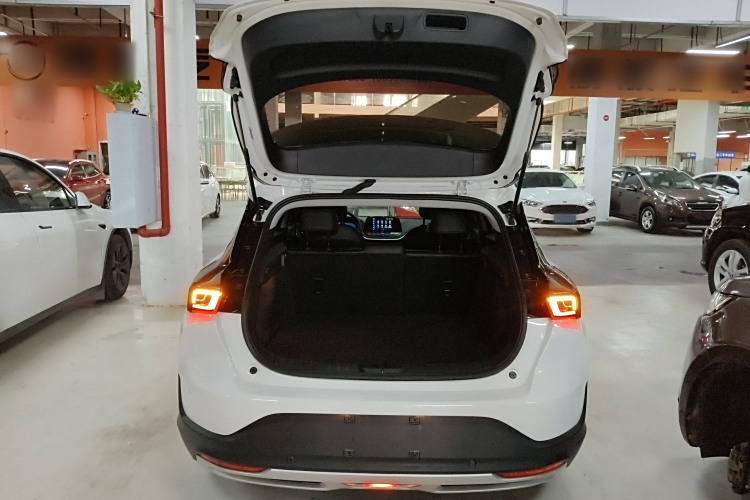 Chevrolet Charm 2023 car image #25