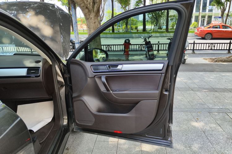 Volkswagen Touareg 2017 #25 Volkswagen Touareg 2017 car image #25