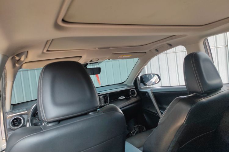 Toyota RAV4 (Imported) 2017 #25 Toyota RAV4 (Imported) 2017 immagine di auto #25