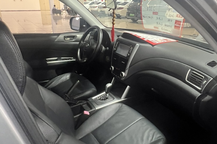 GAC Trumpchi E8 2025 imagem de carro #25