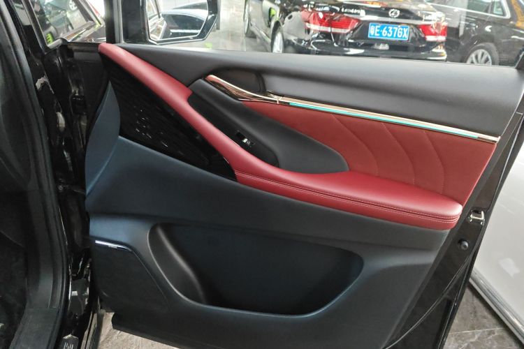 GAC Trumpchi E9 2025 #25 GAC Trumpchi E9 2025 car image #25