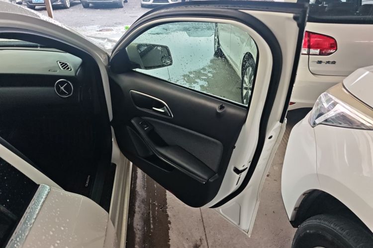 Mercedes-Benz A Class (Imported) 2016 car image #25