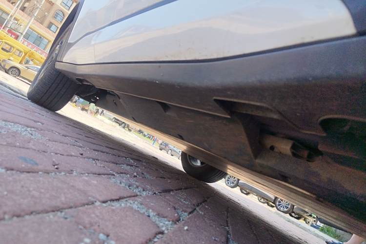 哪吒汽车 哪吒X 2024 汽车图片 #25