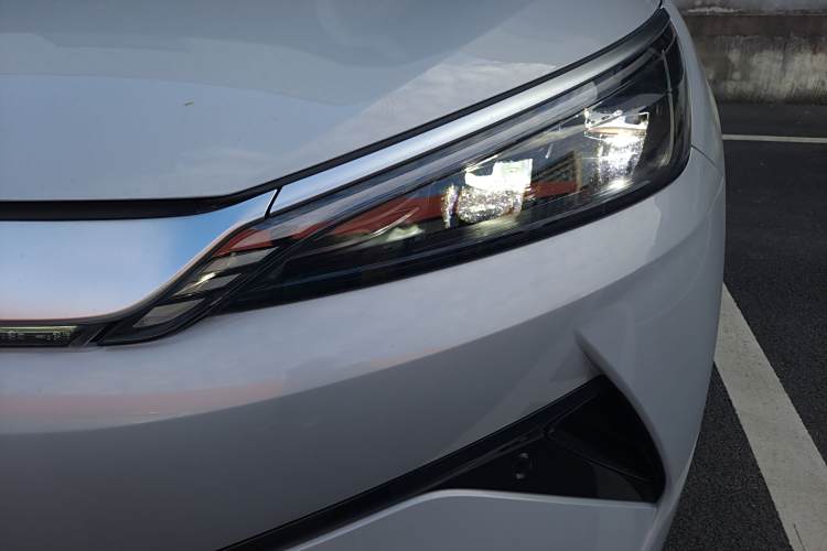 比亚迪 元PLUS 2025 汽车图片 #25