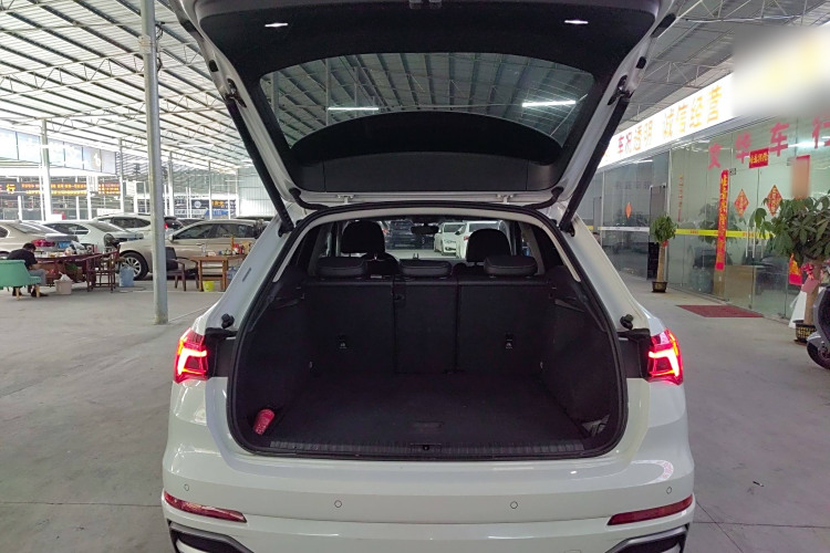 Audi Q3 (Imported) 2022 immagine di auto #25