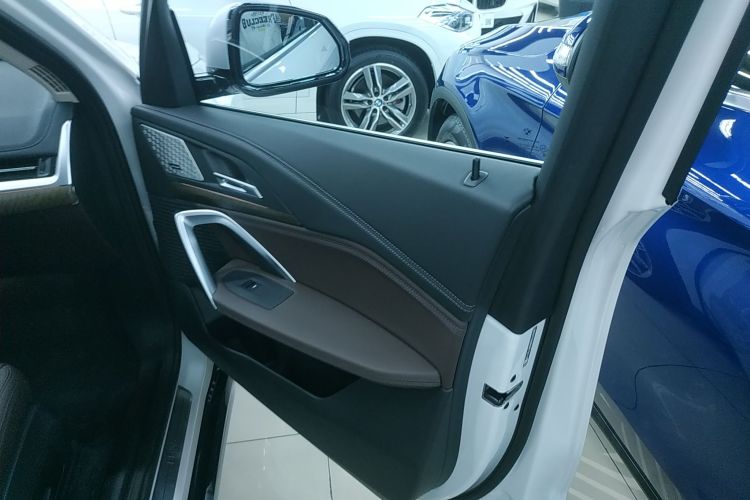 BMW iX1 2023 #25 BMW iX1 2023 imagem de carro #25