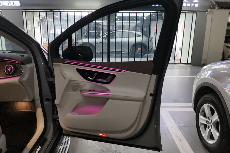 Mercedes-Benz EQE SUV 2023 #25 Mercedes-Benz EQE SUV 2023 car image #25